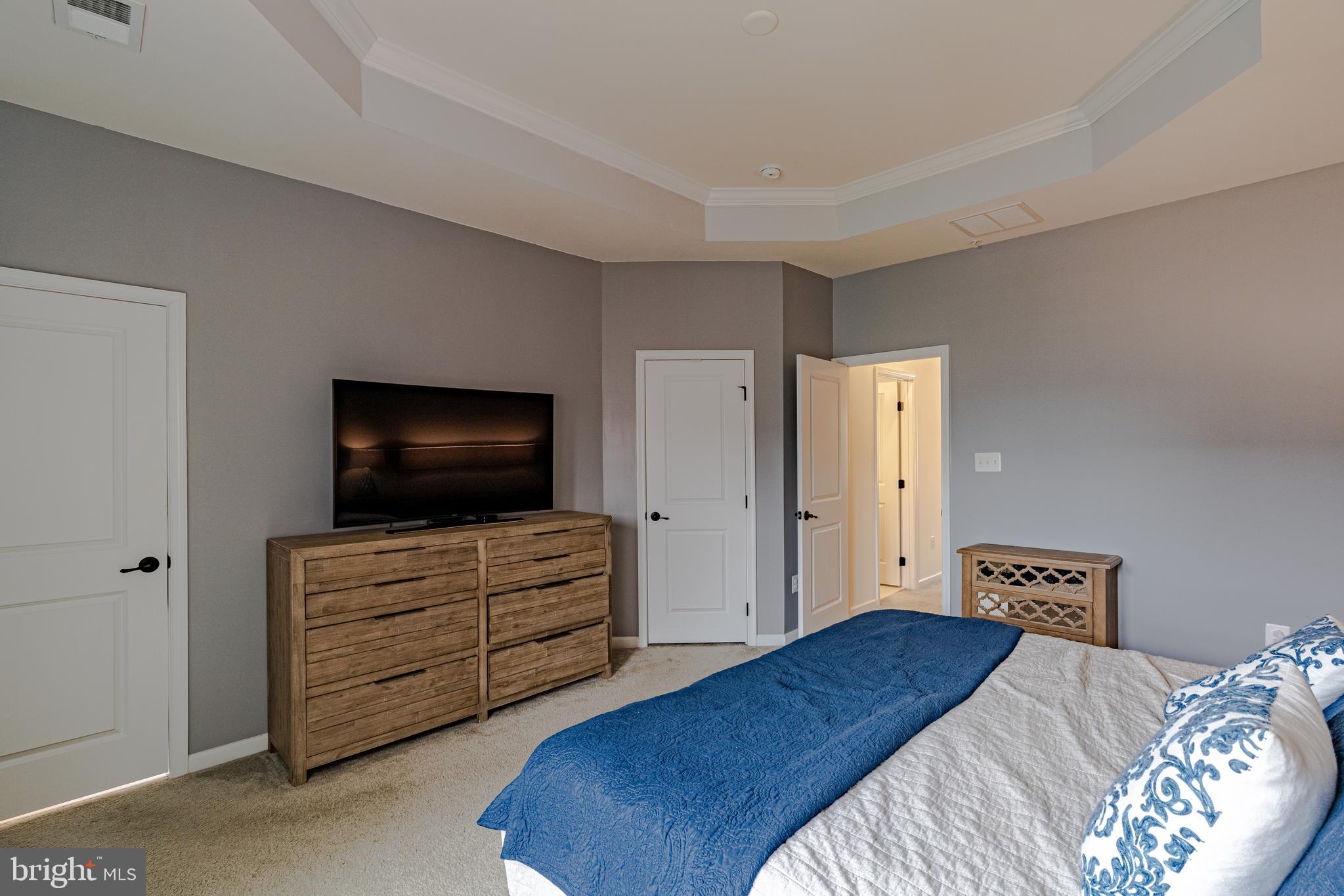 CREEKSIDE VILLAGE AT TANYARD SPRINGS - Residential