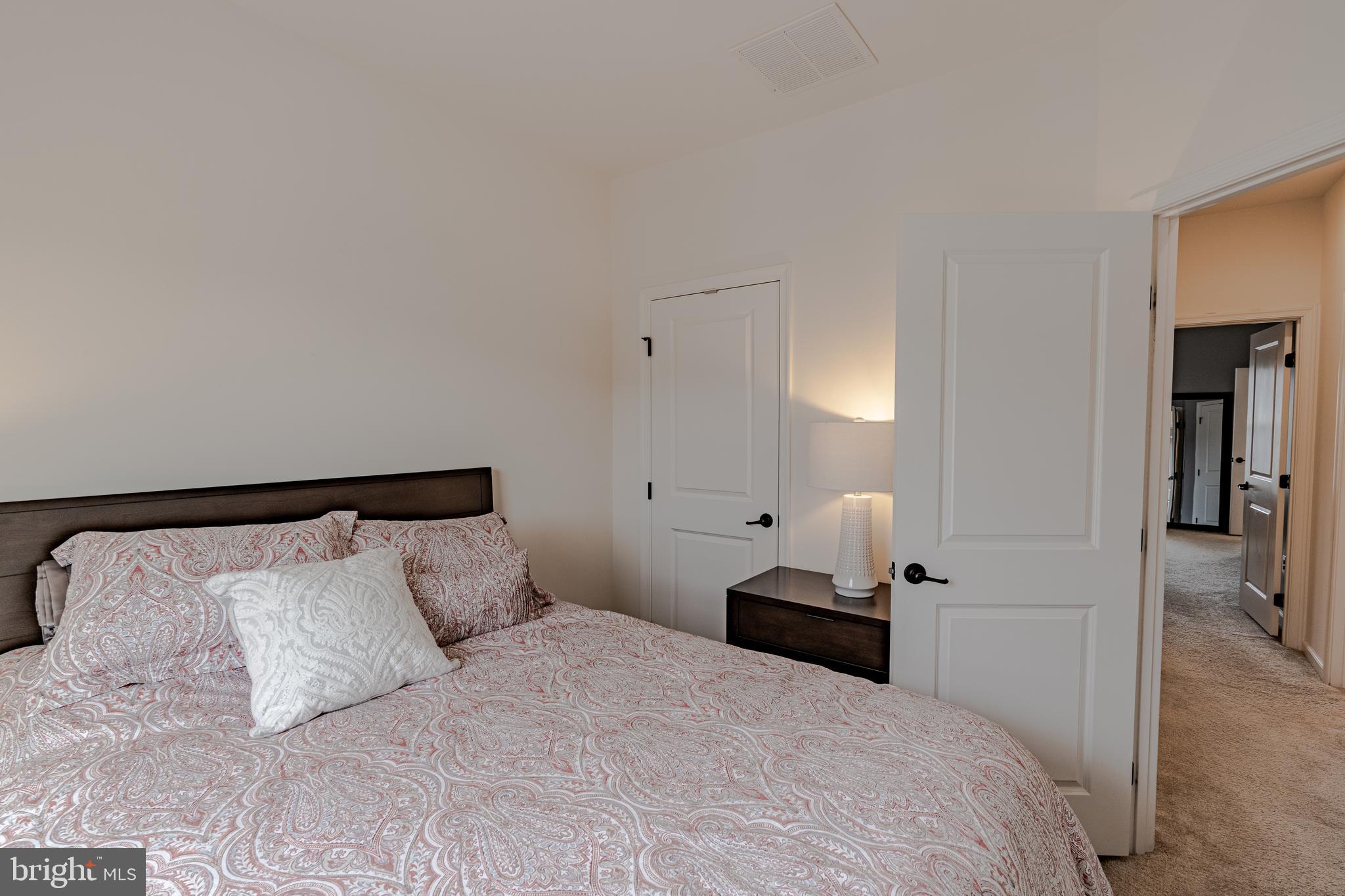 CREEKSIDE VILLAGE AT TANYARD SPRINGS - Residential