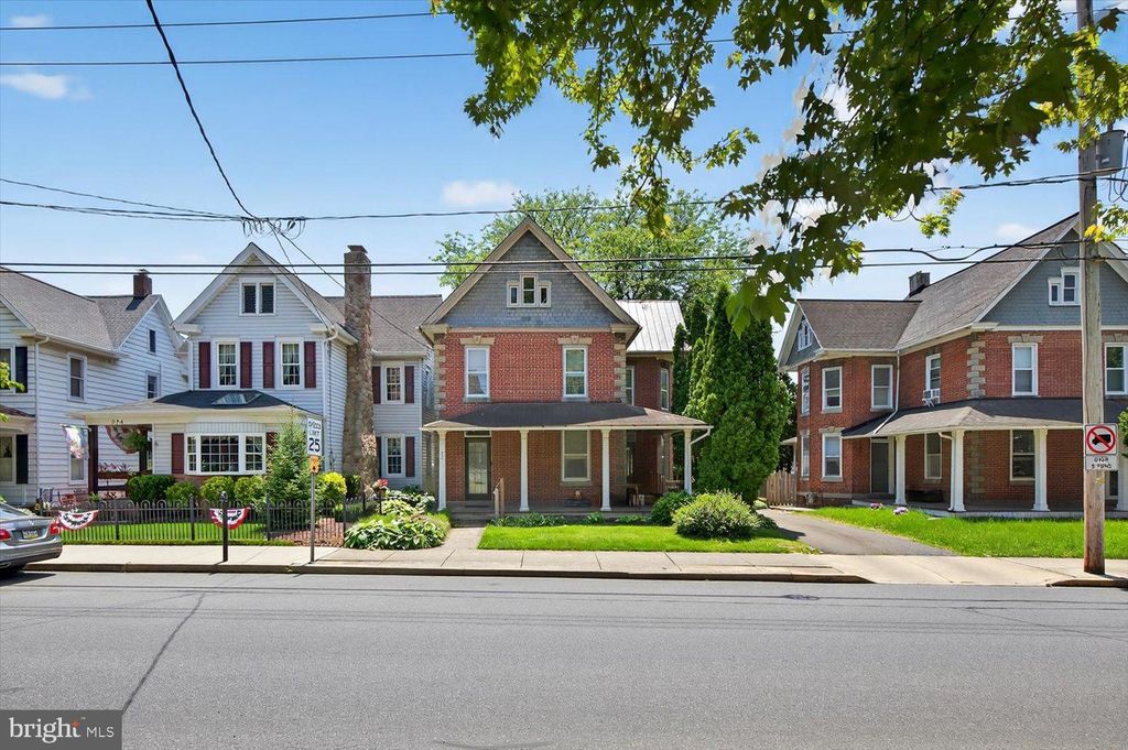 Photo of 220 Front Street, LITITZ, PA 17543 (MLS # PALA2071052)