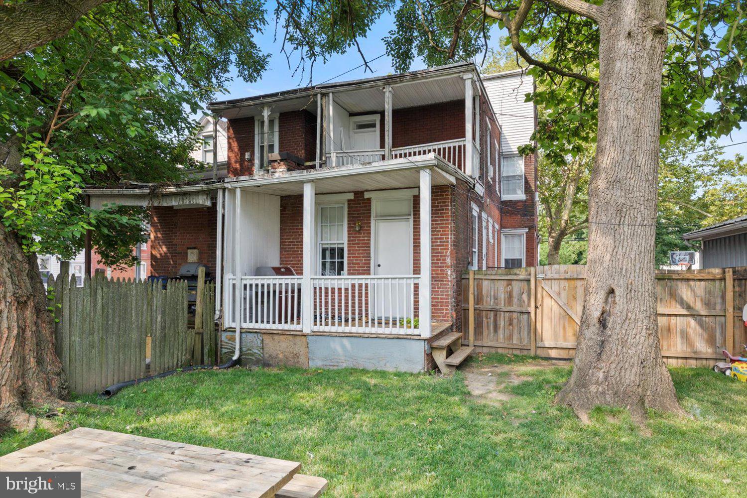 ALLISON HILL - Residential