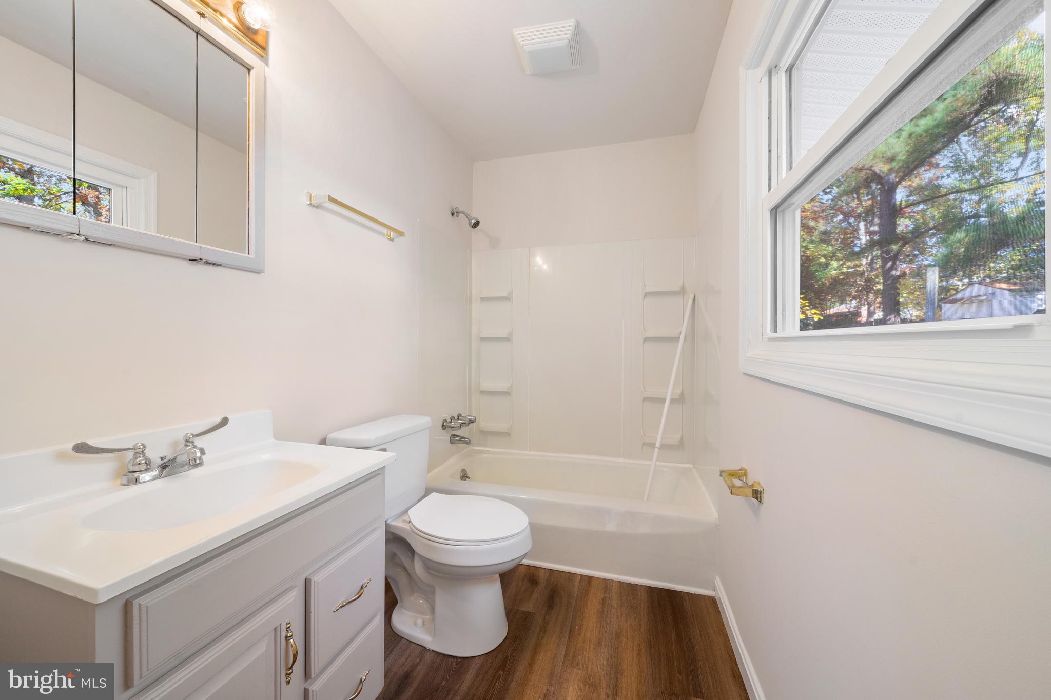 SPRING VALLEY - Residential