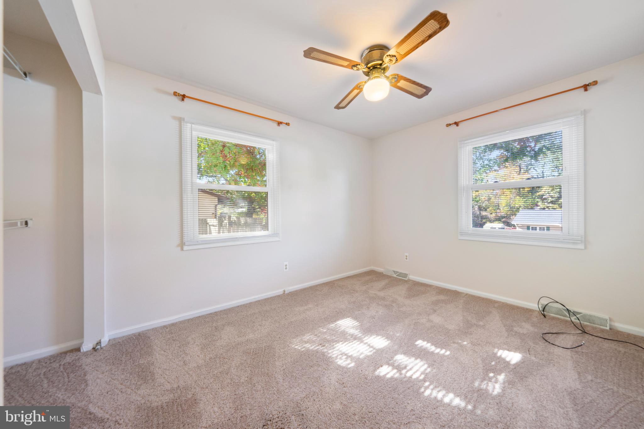 SPRING VALLEY - Residential