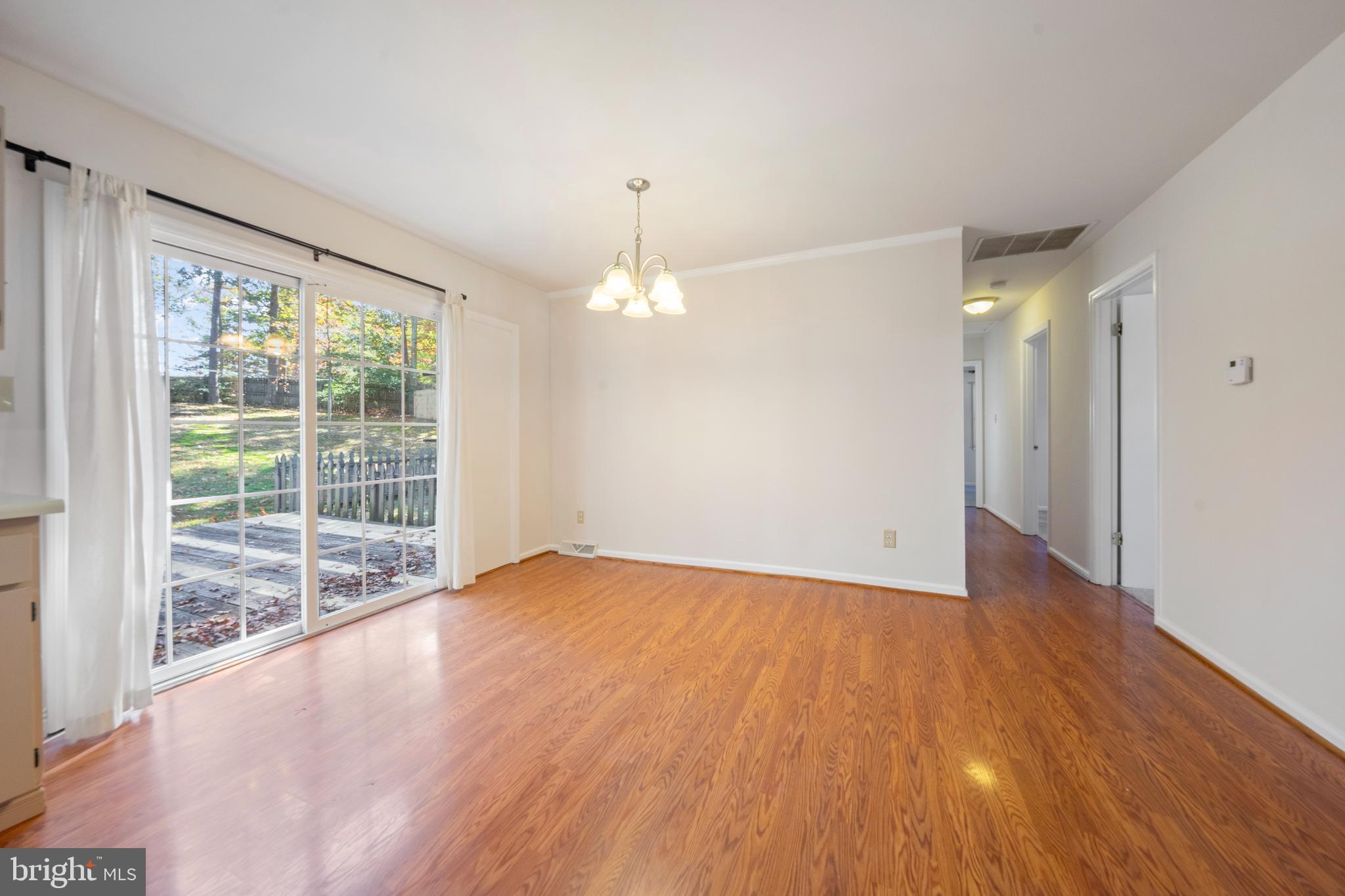 SPRING VALLEY - Residential