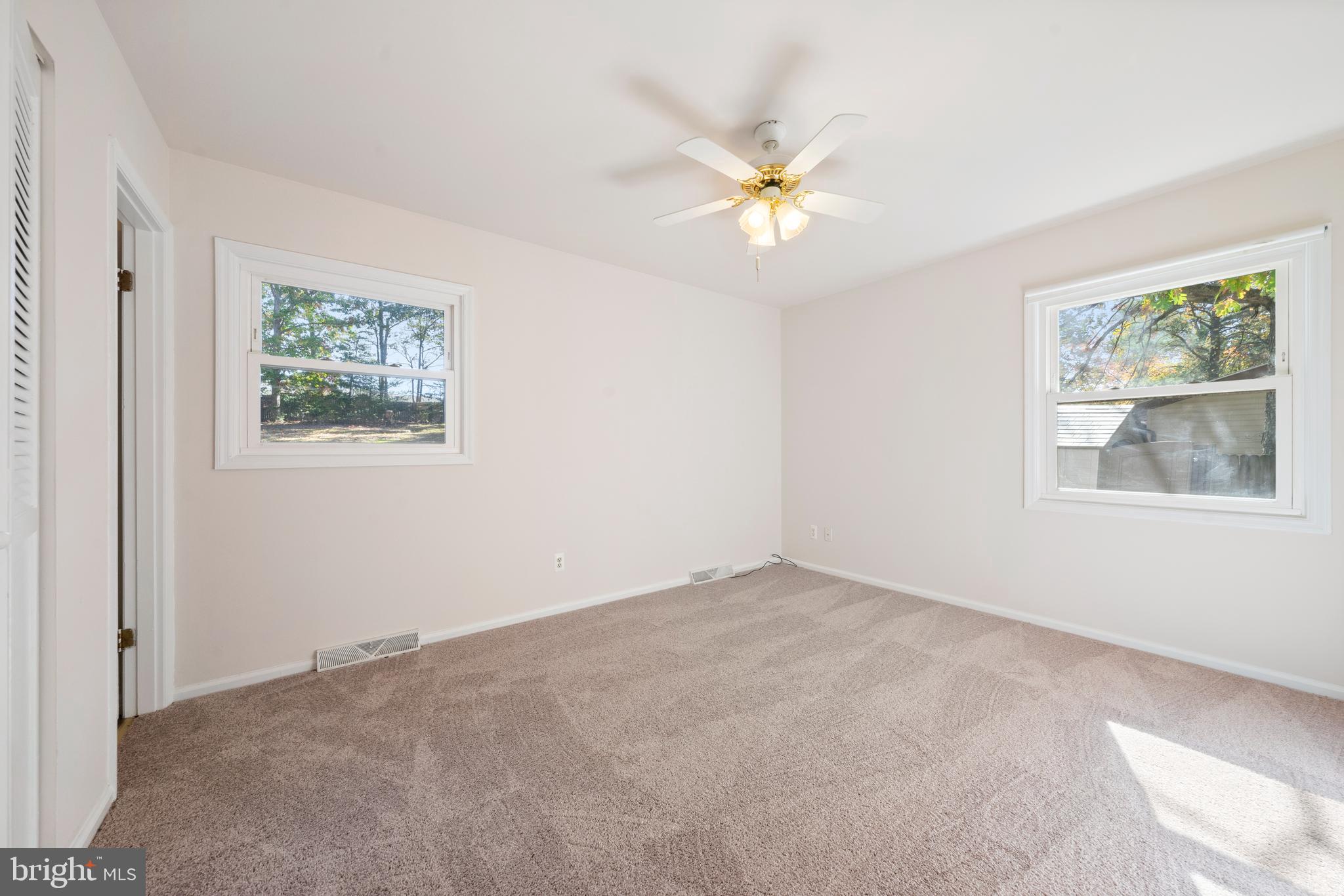 SPRING VALLEY - Residential