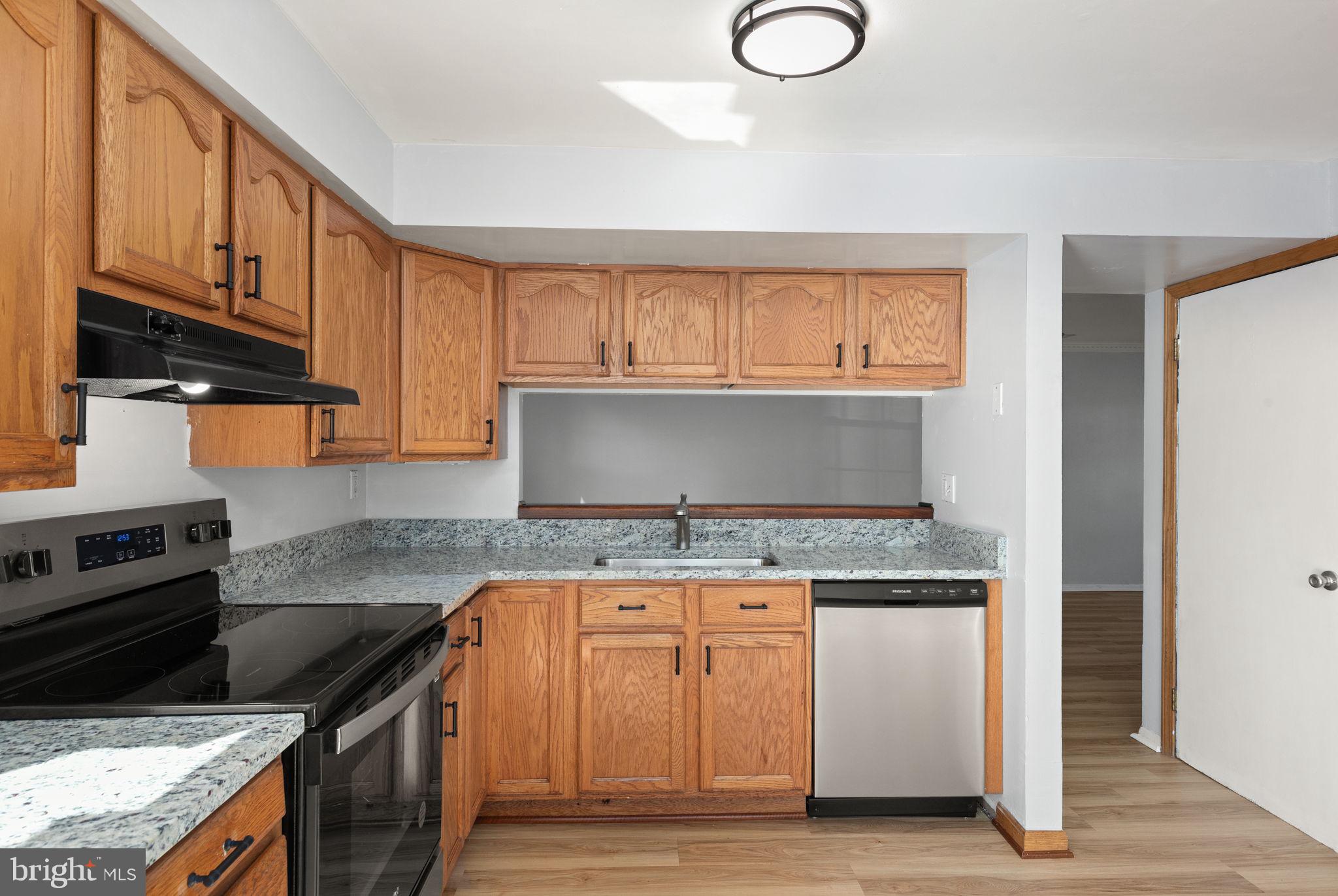 WILLOUGHBY WOODS - Residential