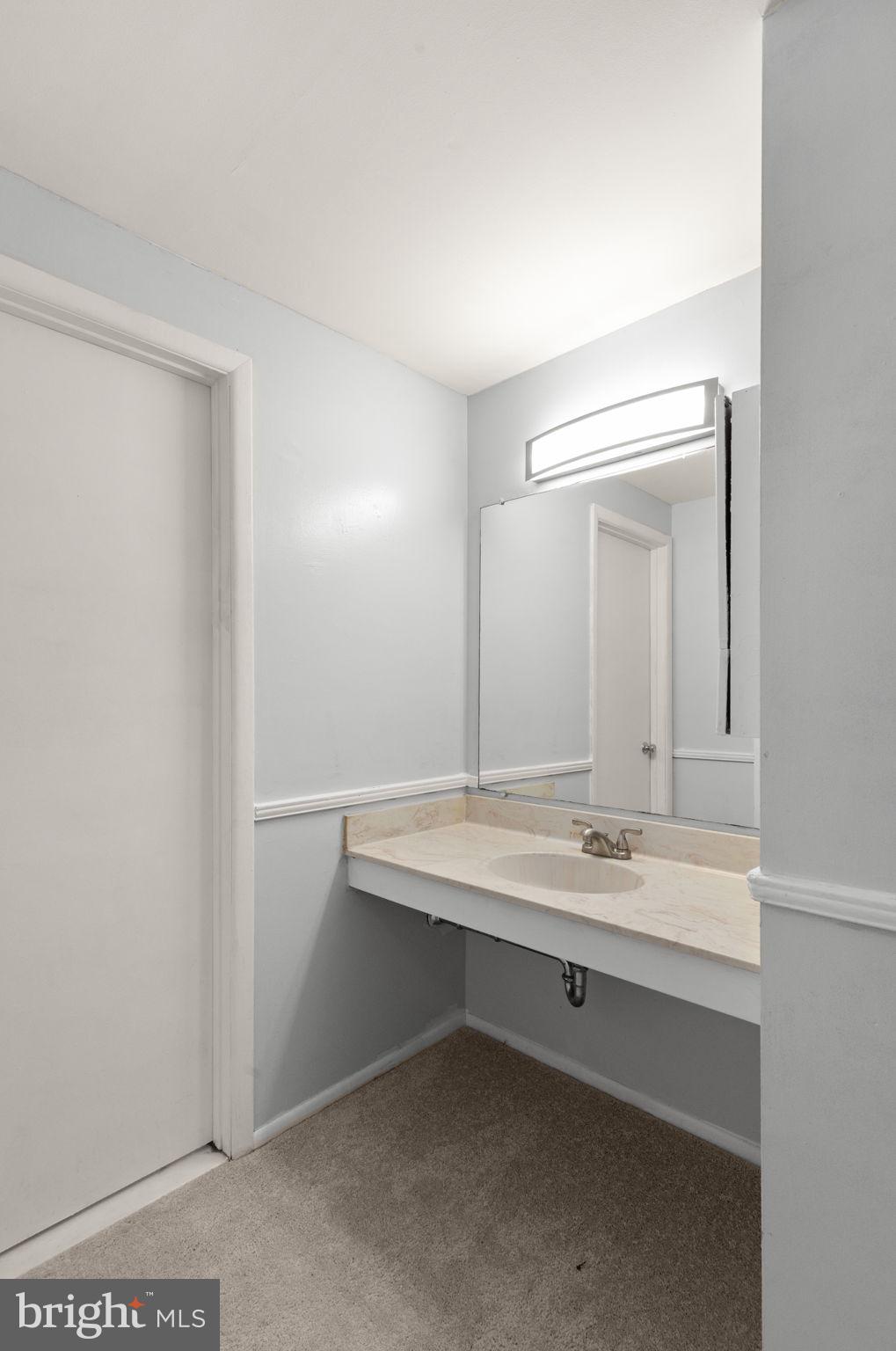 WILLOUGHBY WOODS - Residential