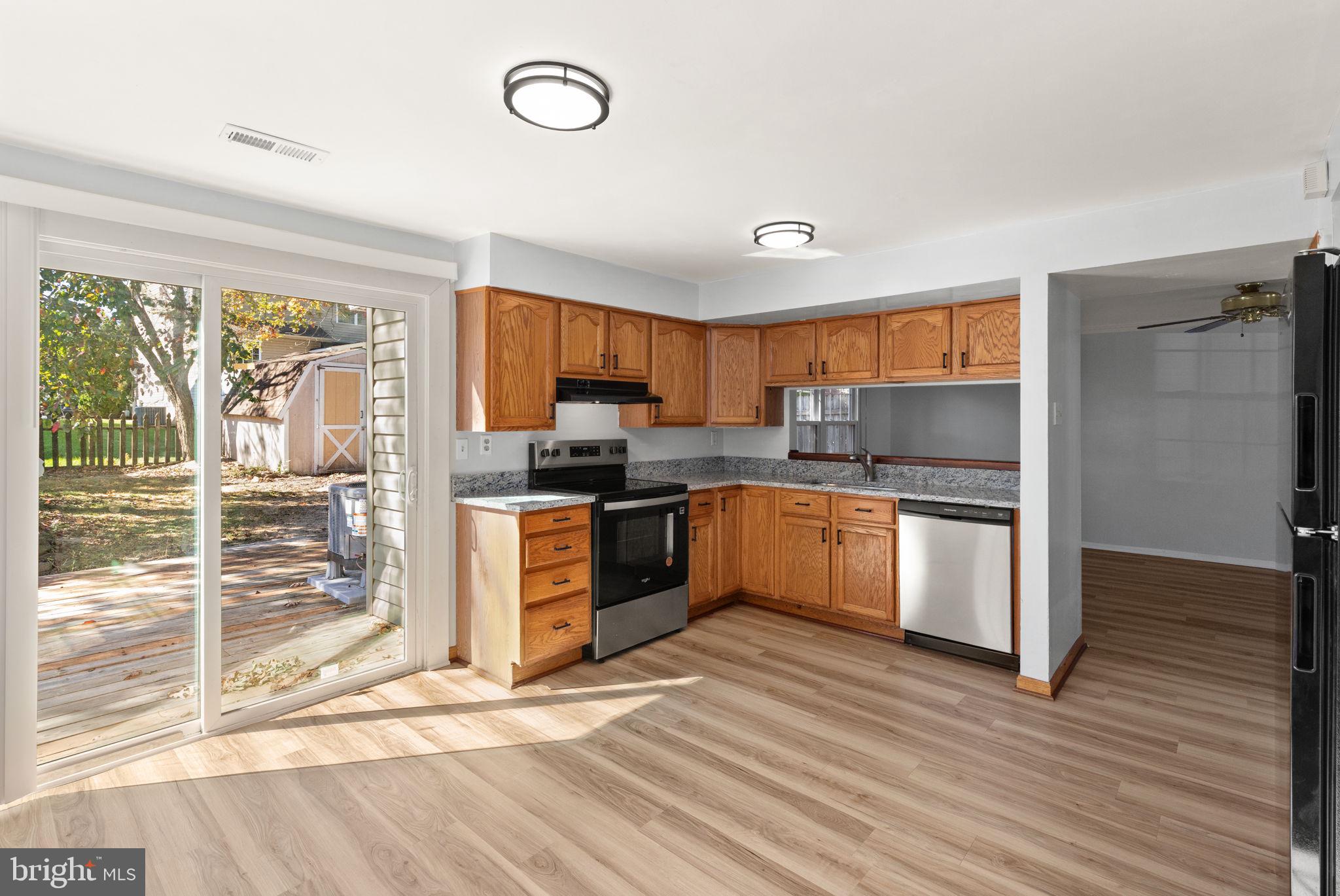 WILLOUGHBY WOODS - Residential