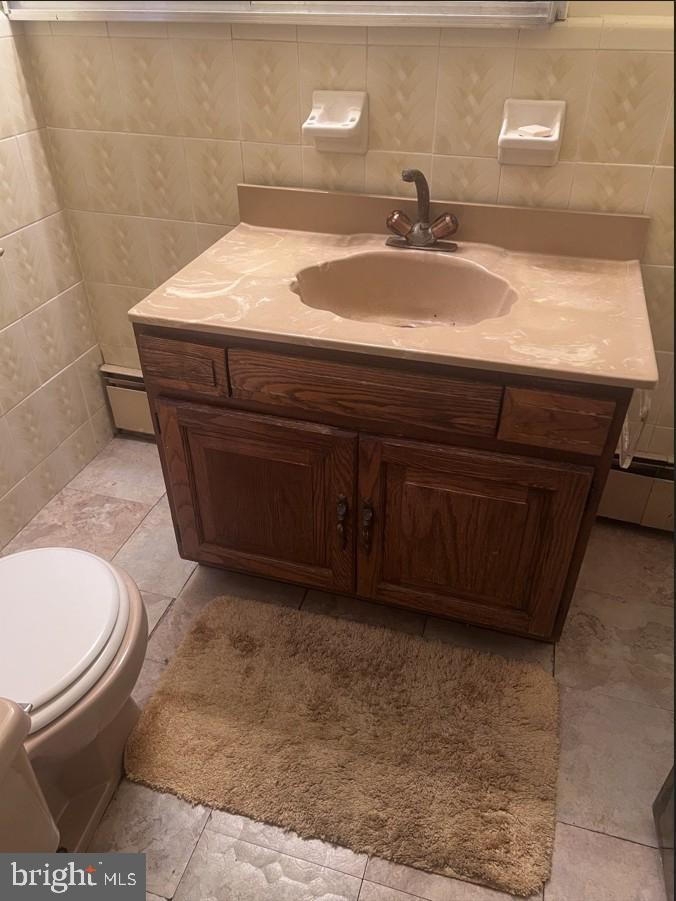 EAST OAK LANE - Residential