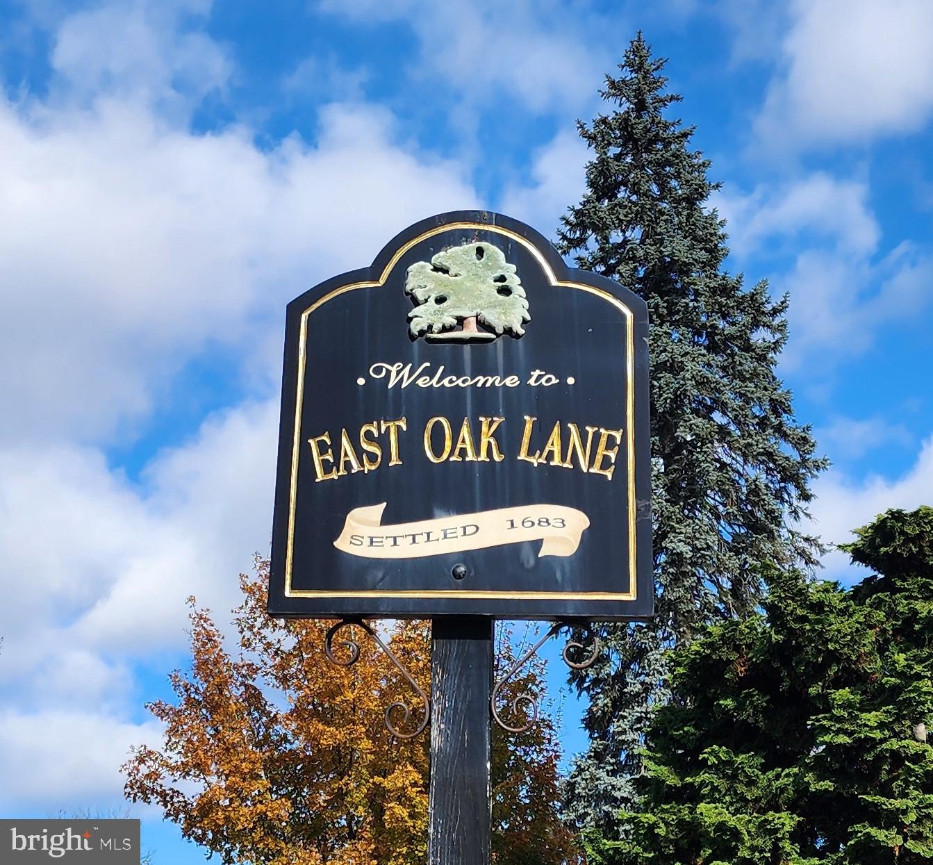 EAST OAK LANE - Residential