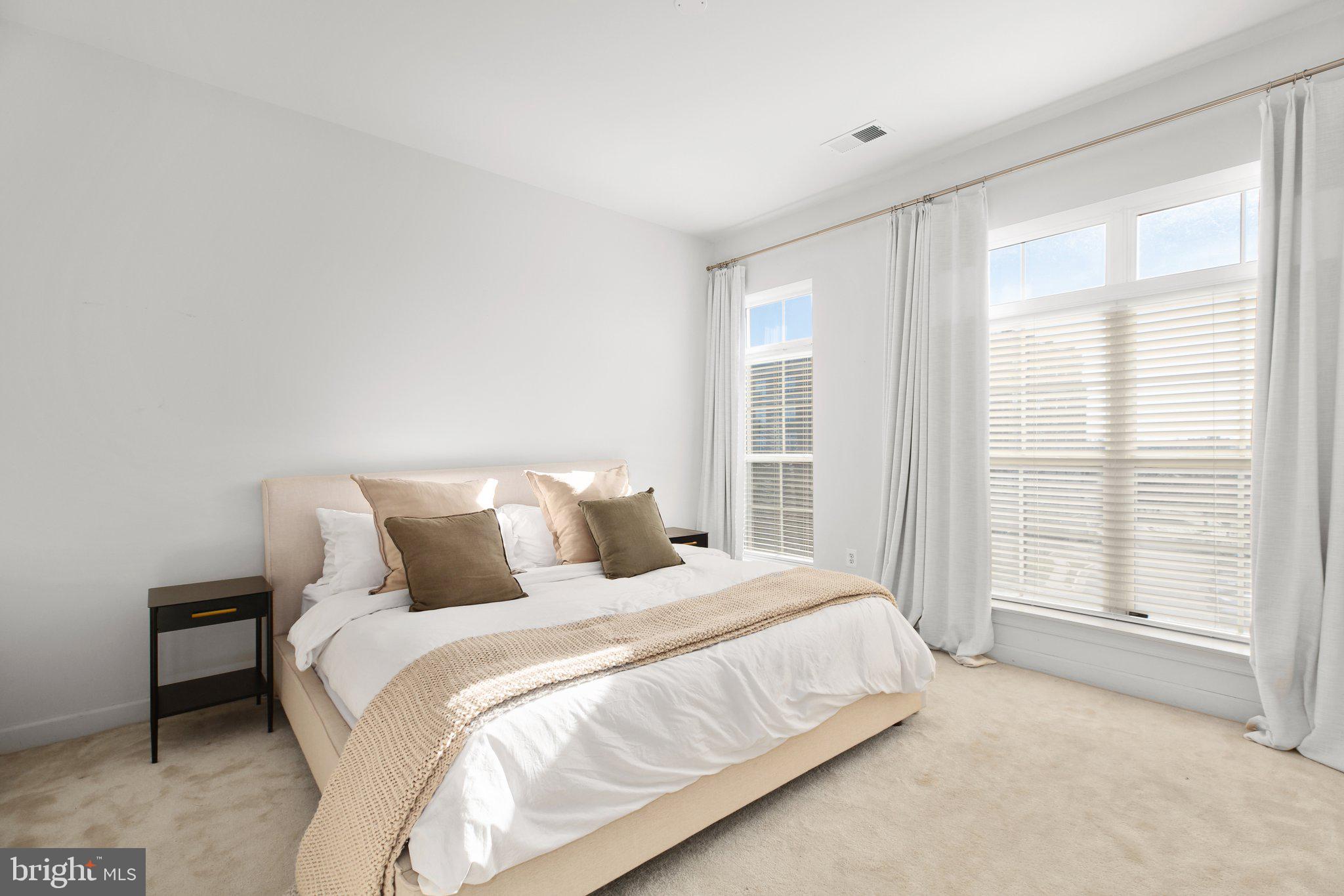 RIVER CLUB 1 AT BELMONT - Residential