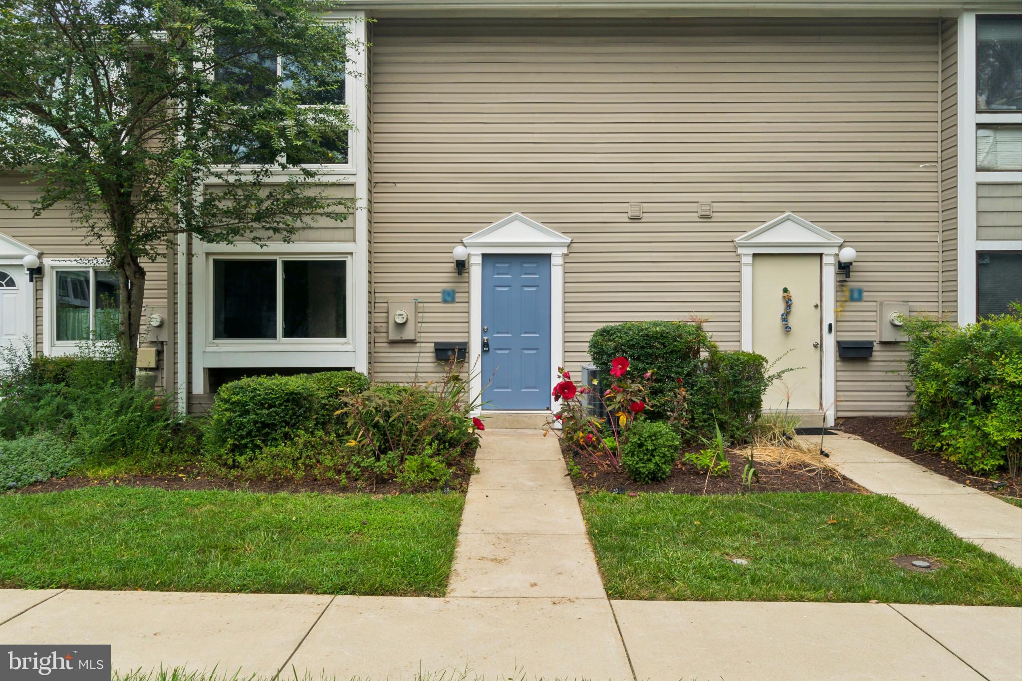 290 HILLTOP LANE Q