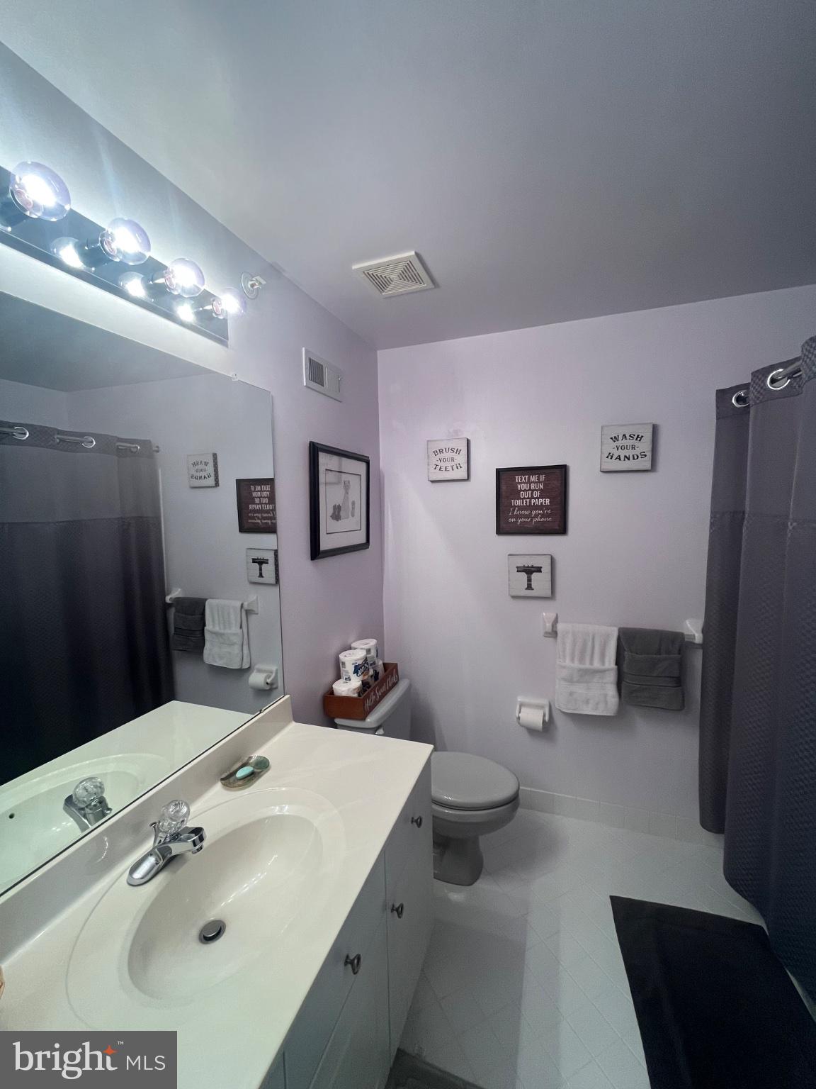 COUNTRY CROSSING - Residential