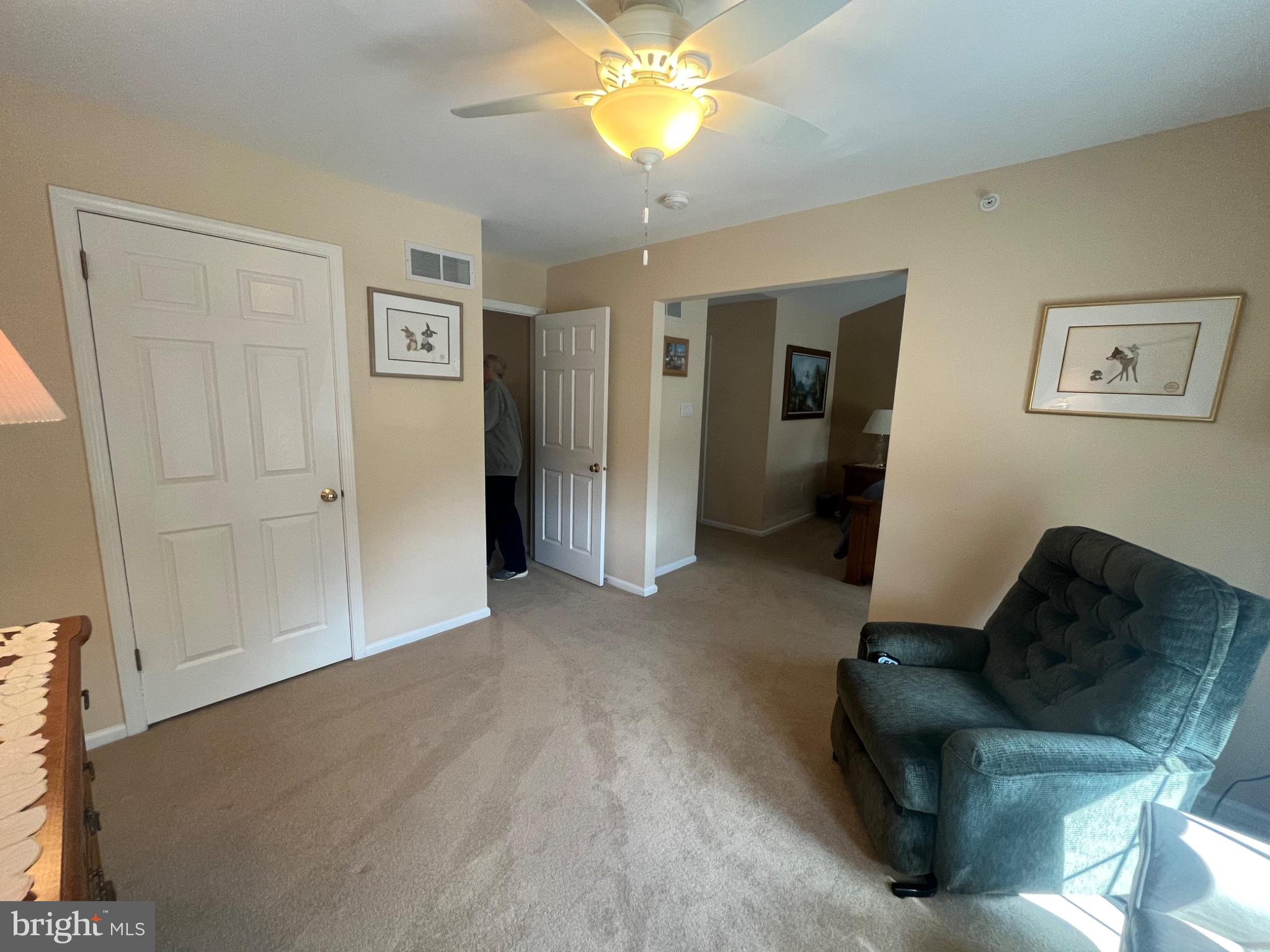 COUNTRY CROSSING - Residential