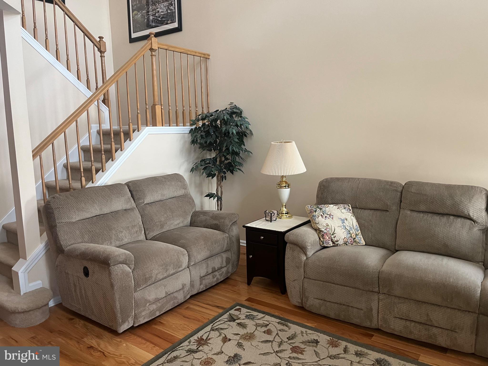 COUNTRY CROSSING - Residential