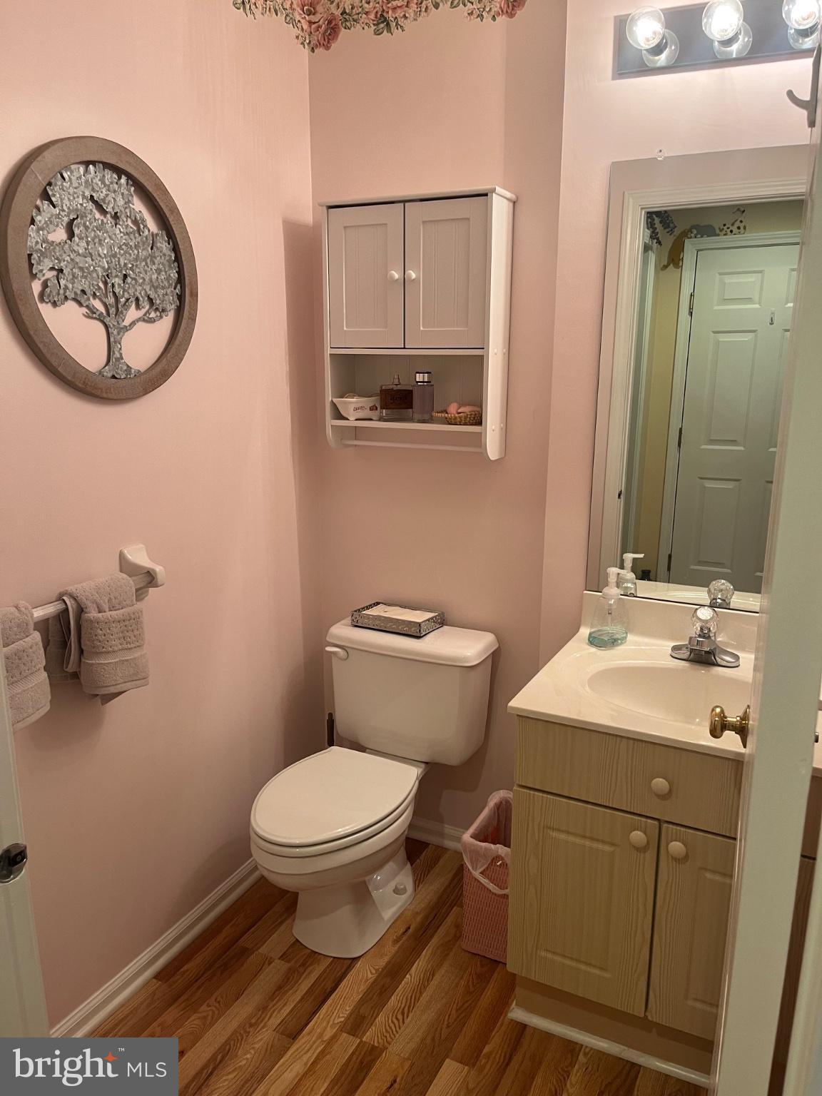 COUNTRY CROSSING - Residential