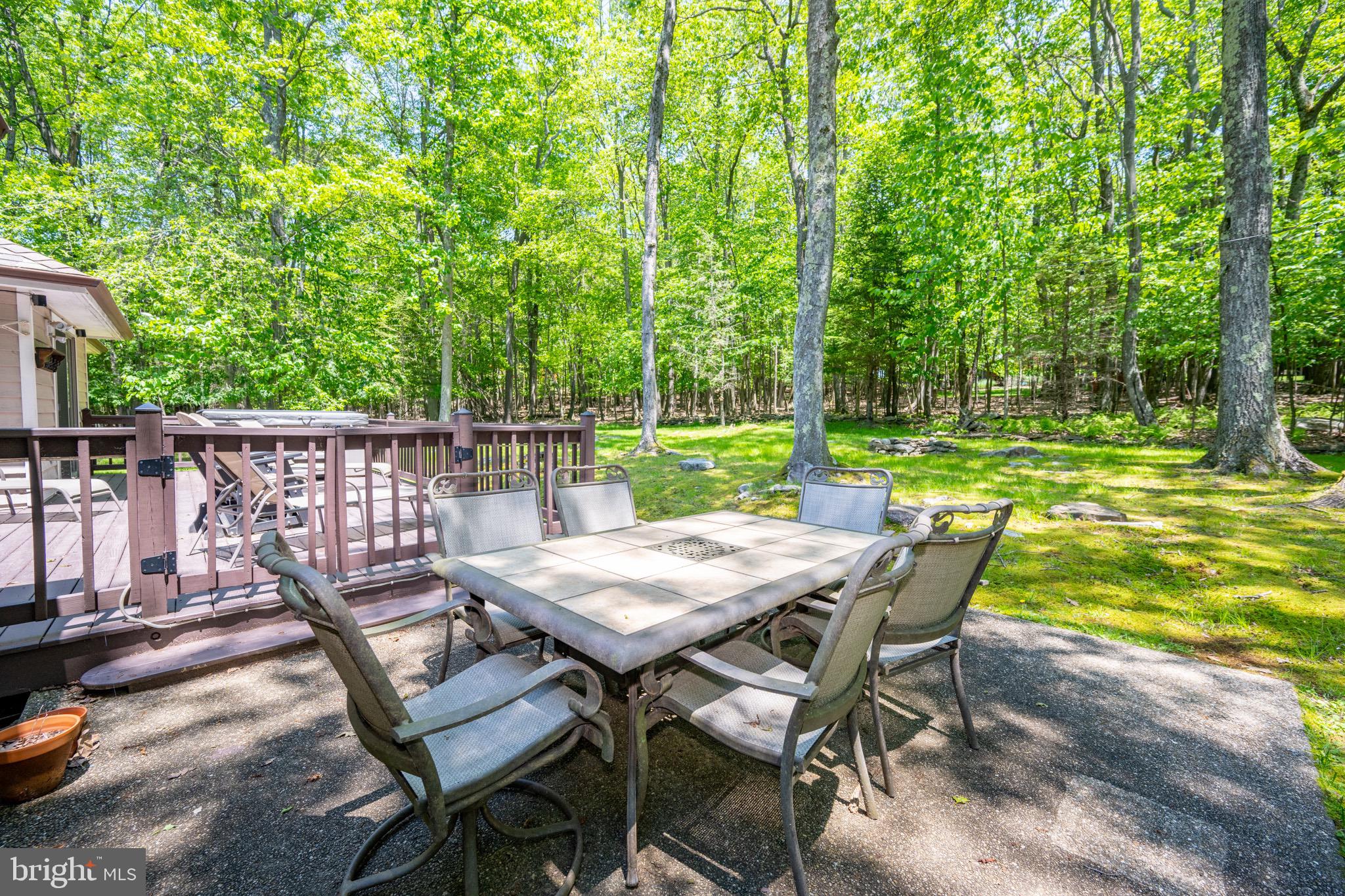 MOUNTAINSIDE - Residential