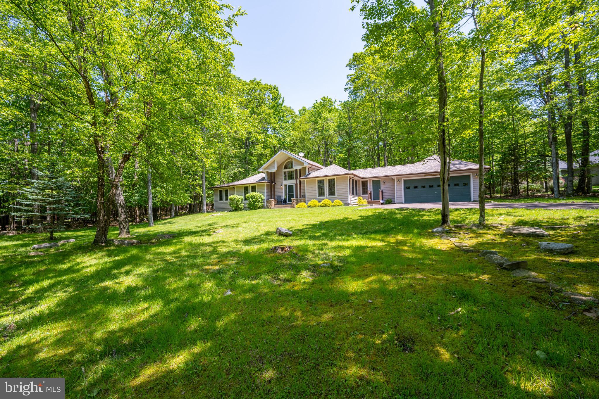 MOUNTAINSIDE - Residential