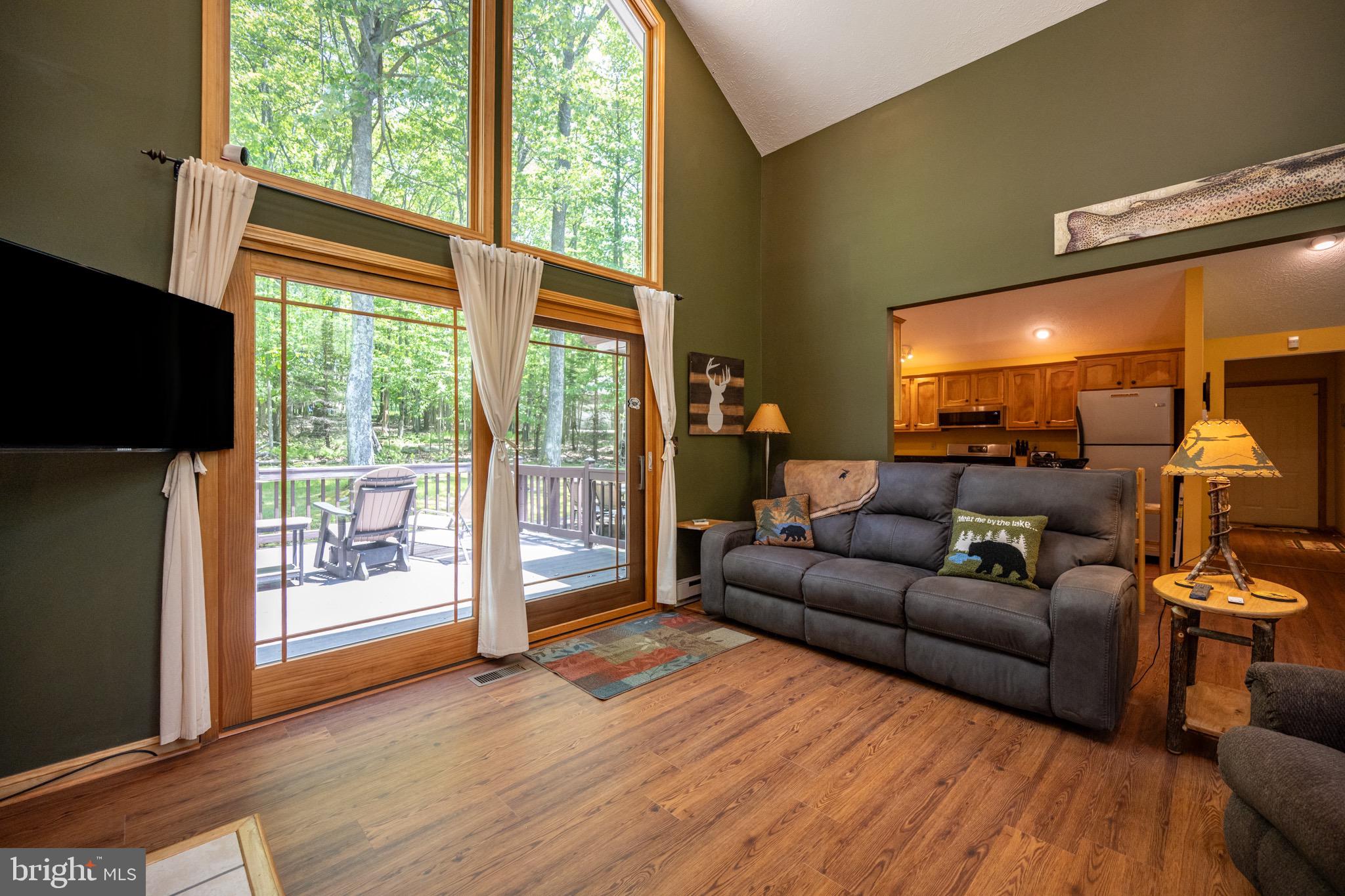 MOUNTAINSIDE - Residential