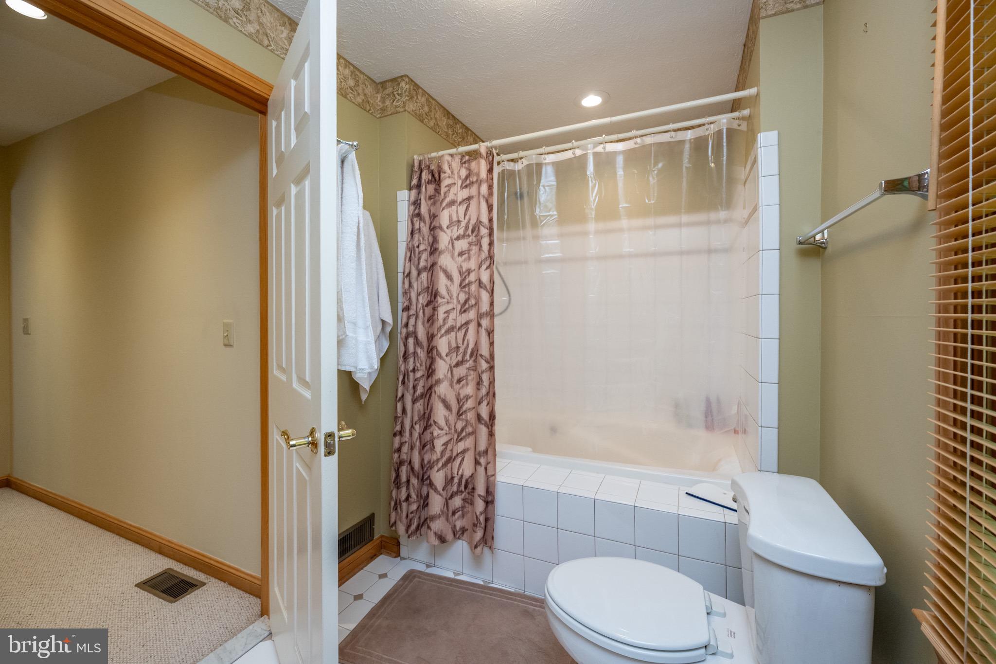 MOUNTAINSIDE - Residential