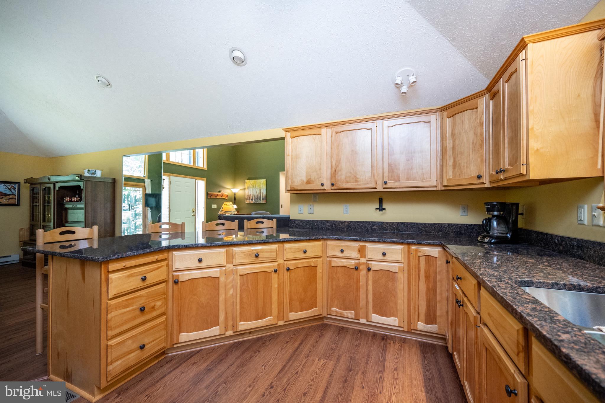 MOUNTAINSIDE - Residential