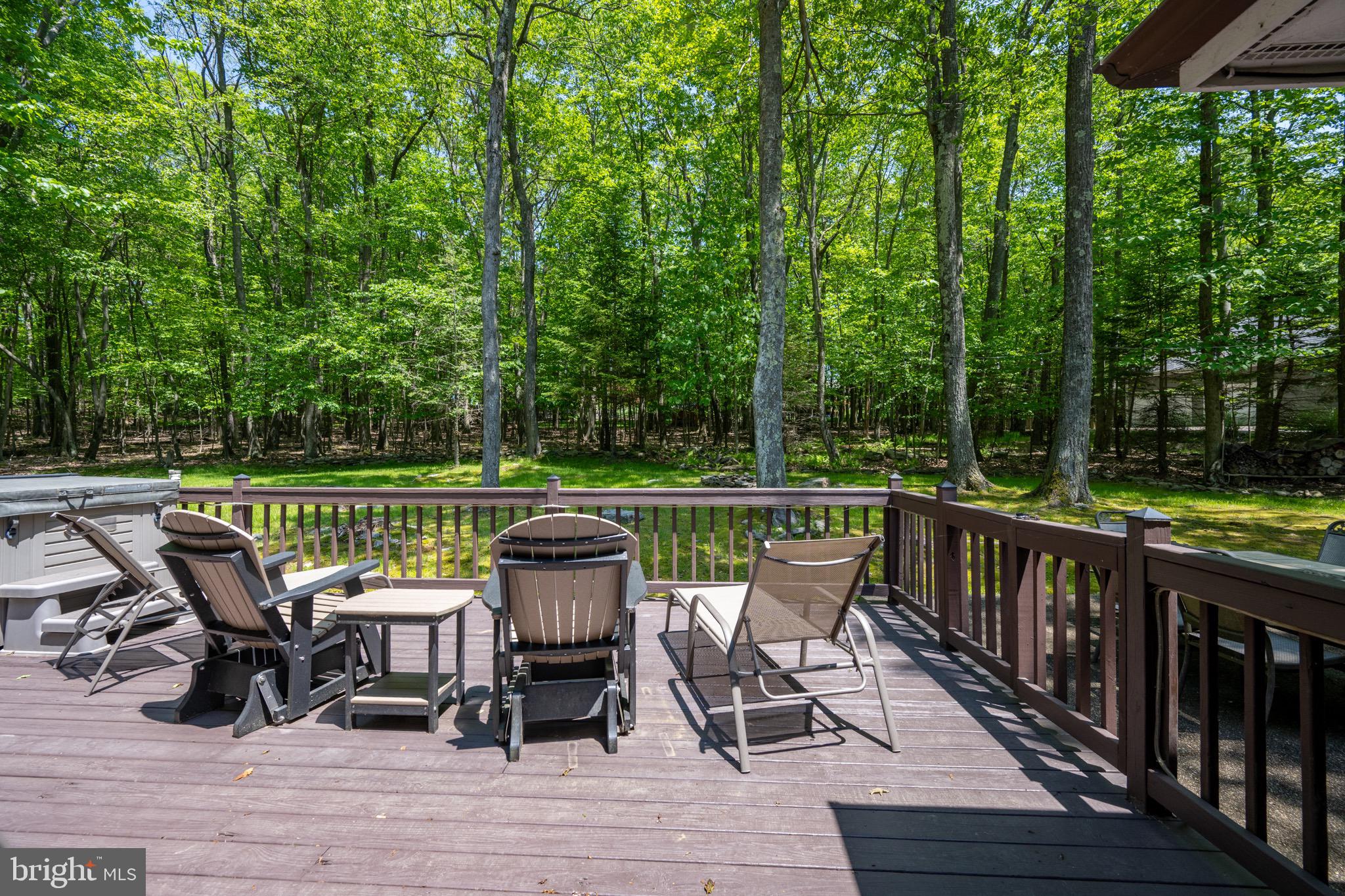 MOUNTAINSIDE - Residential