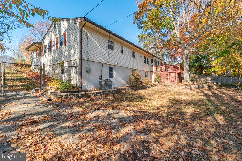 HILLCREST MANOR - Residential