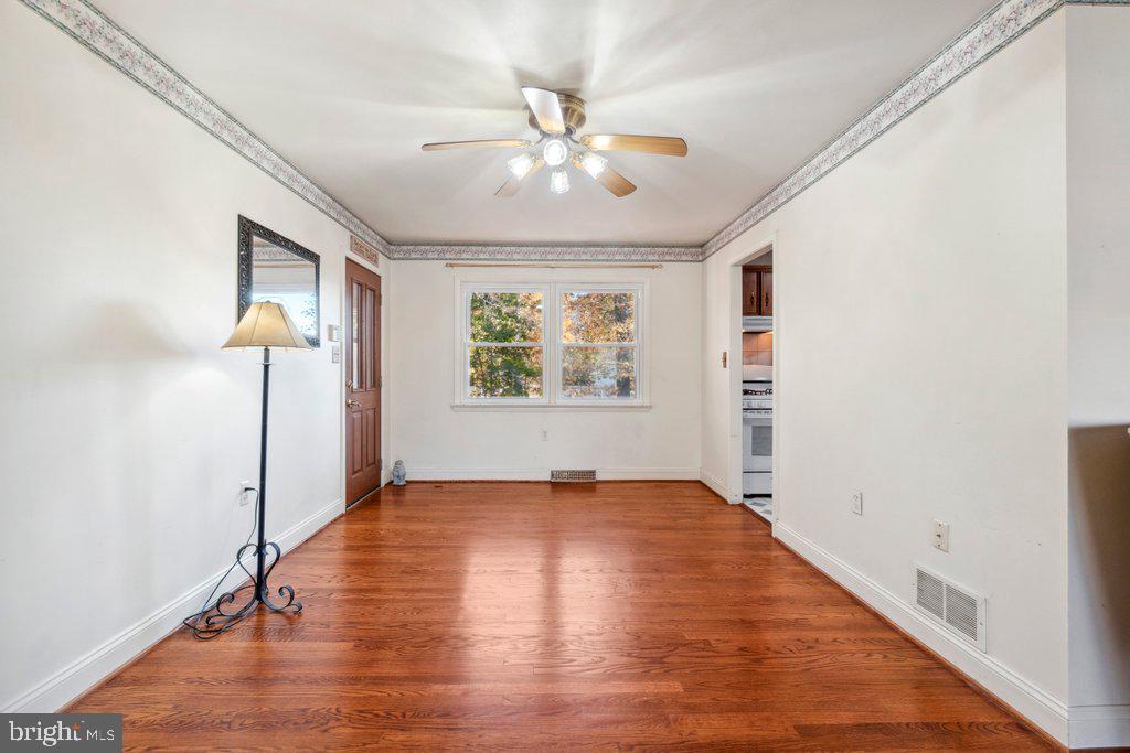 HILLCREST MANOR - Residential