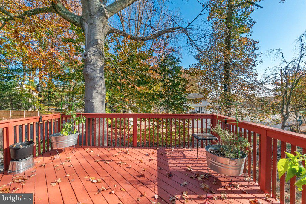 HILLCREST MANOR - Residential