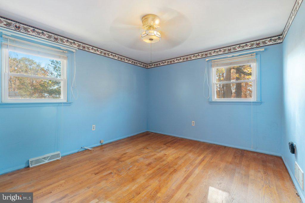 HILLCREST MANOR - Residential