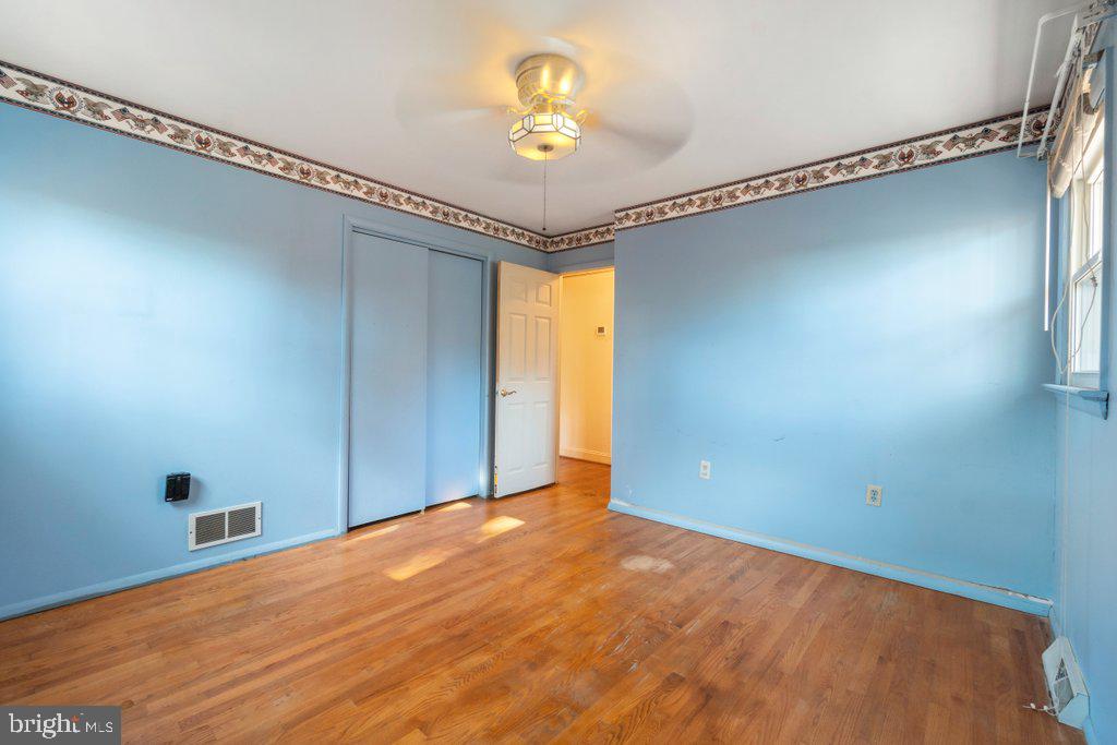 HILLCREST MANOR - Residential