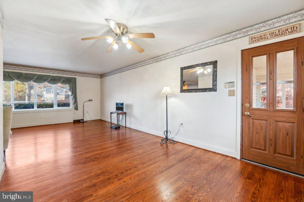 HILLCREST MANOR - Residential