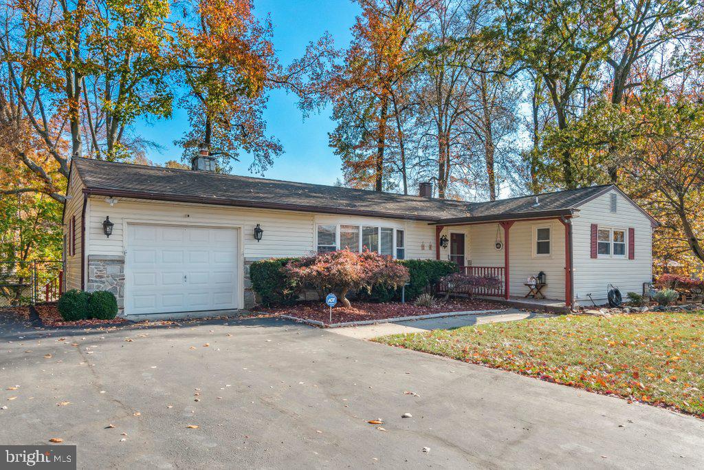 HILLCREST MANOR - Residential