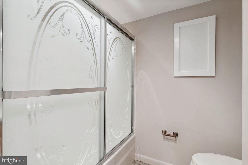 HILLCREST MANOR - Residential