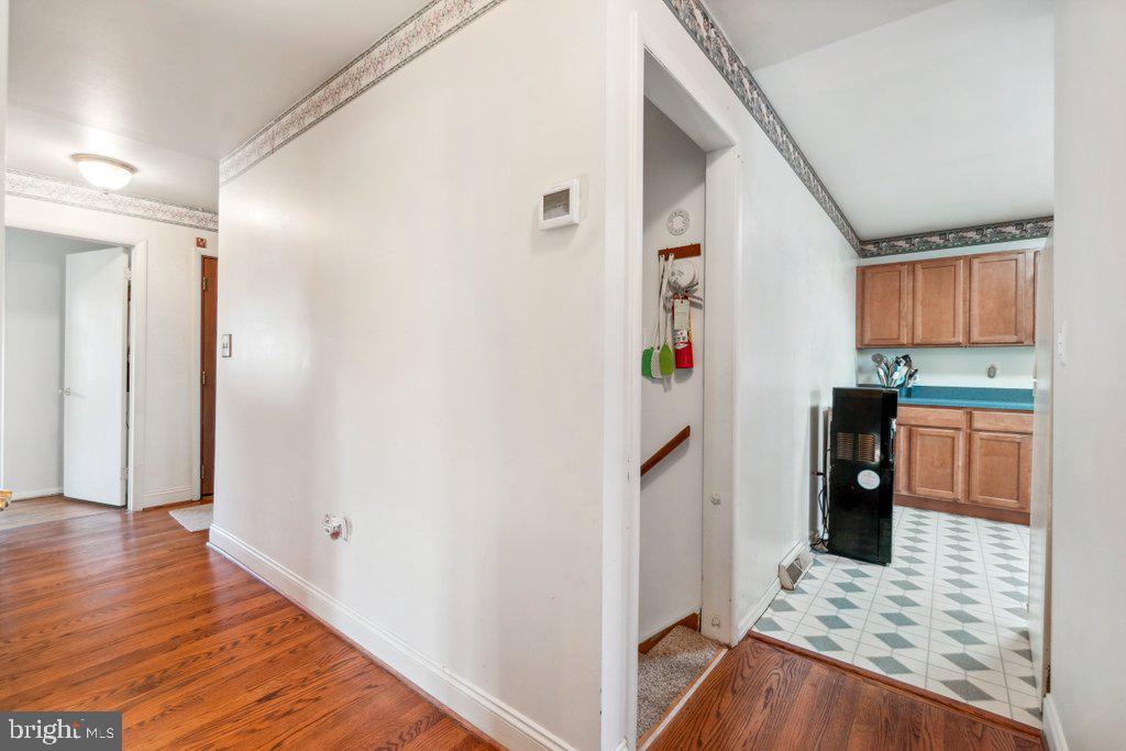 HILLCREST MANOR - Residential