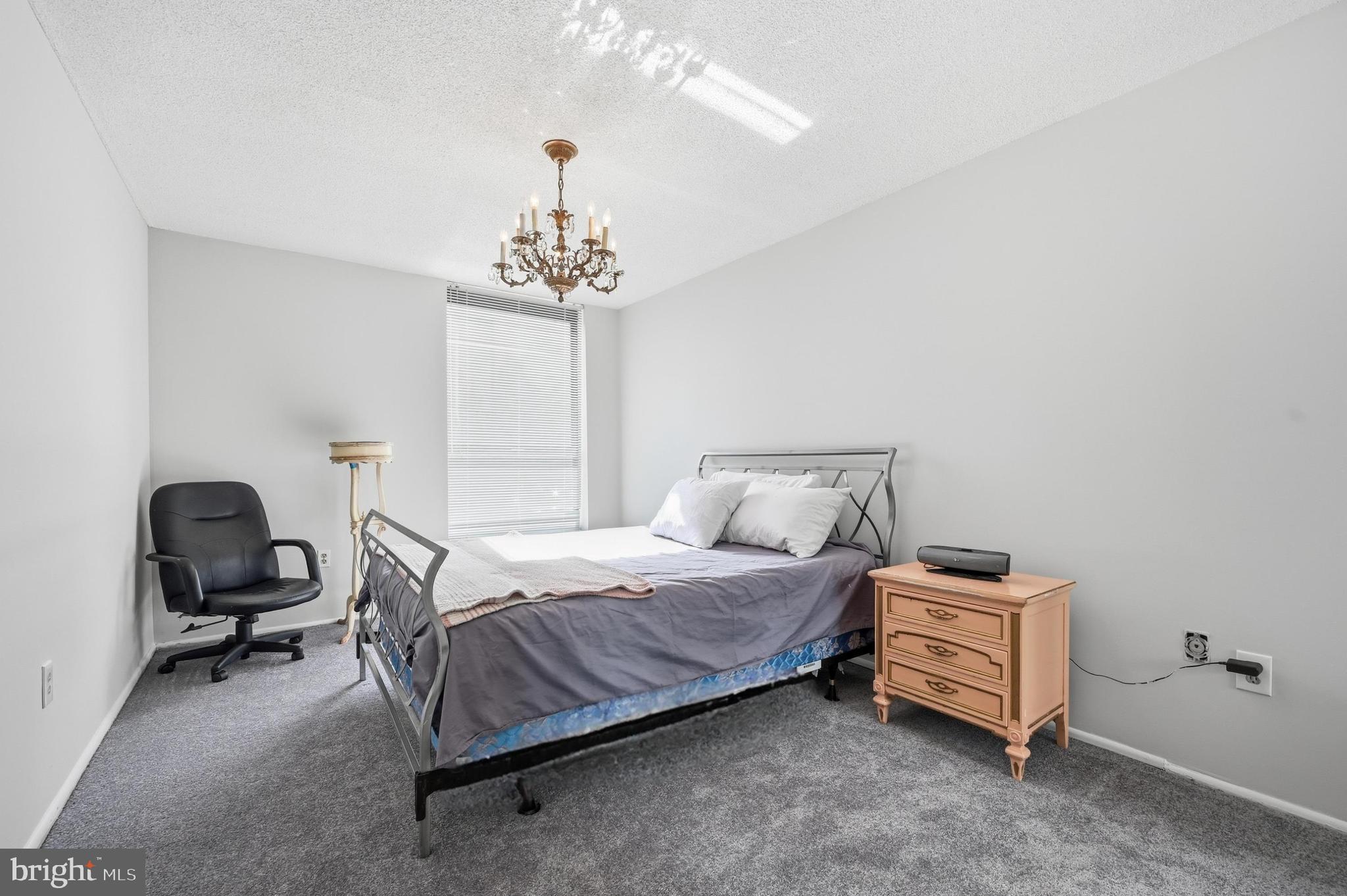 PLYMOUTH HILL - Residential