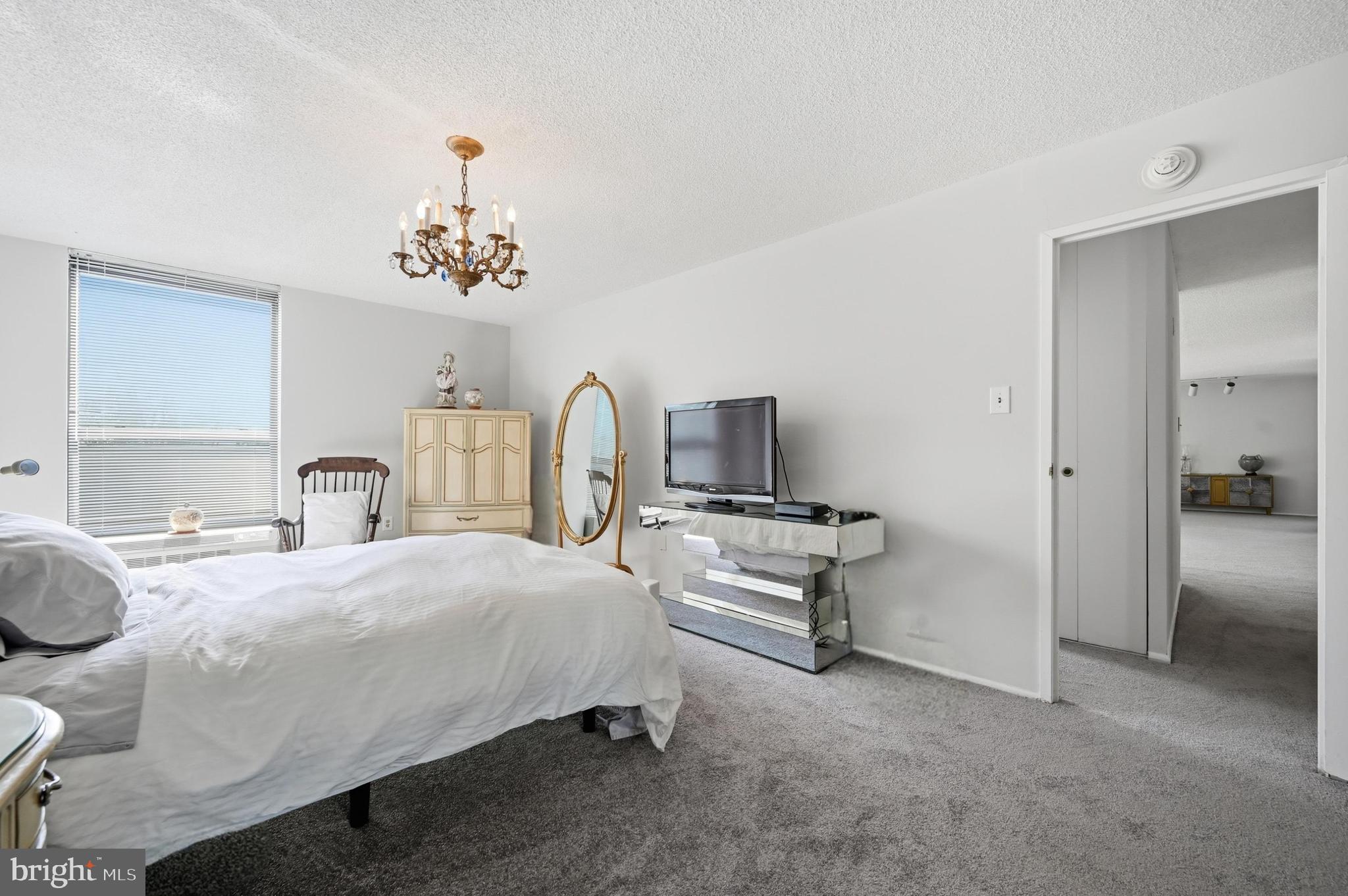 PLYMOUTH HILL - Residential