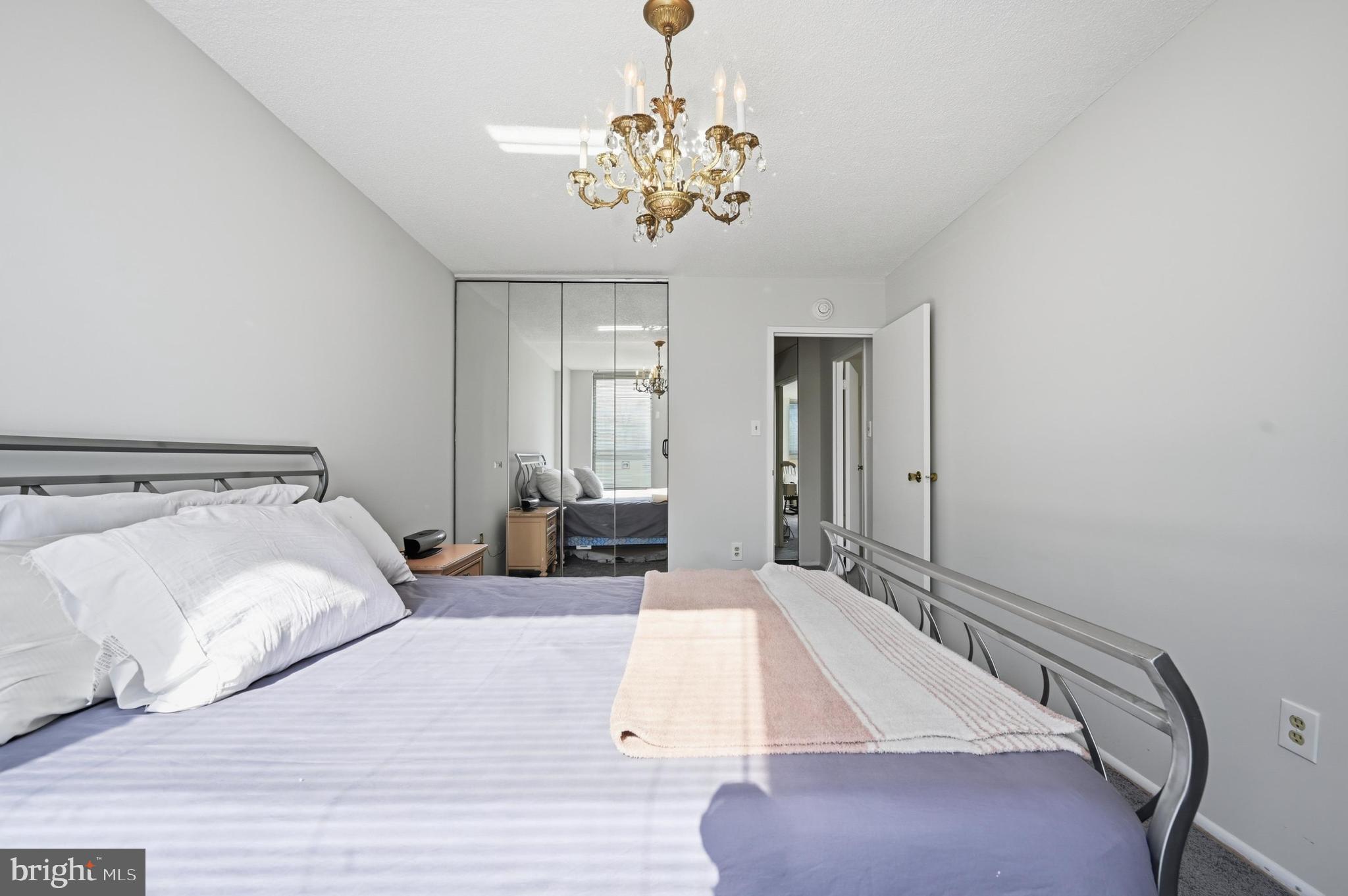 PLYMOUTH HILL - Residential