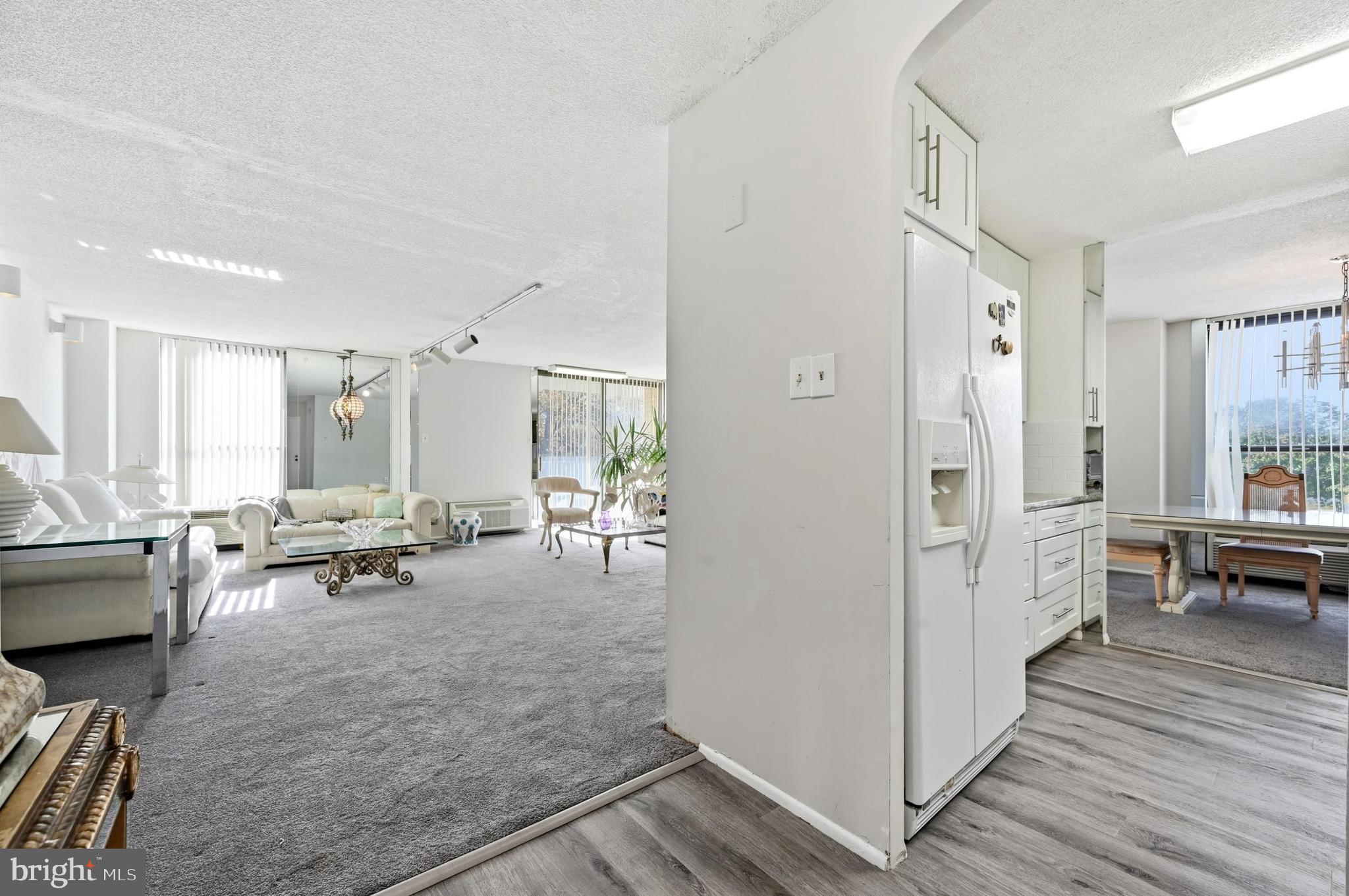 PLYMOUTH HILL - Residential