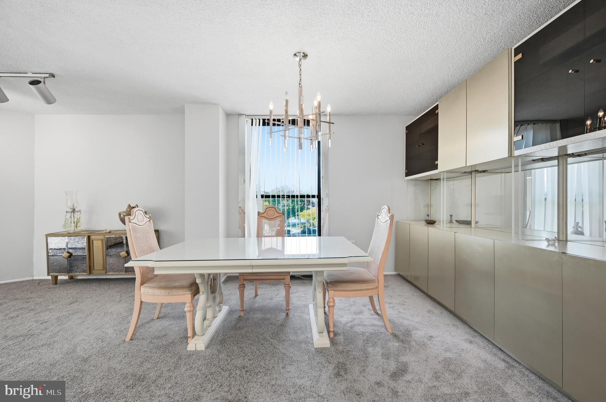 PLYMOUTH HILL - Residential