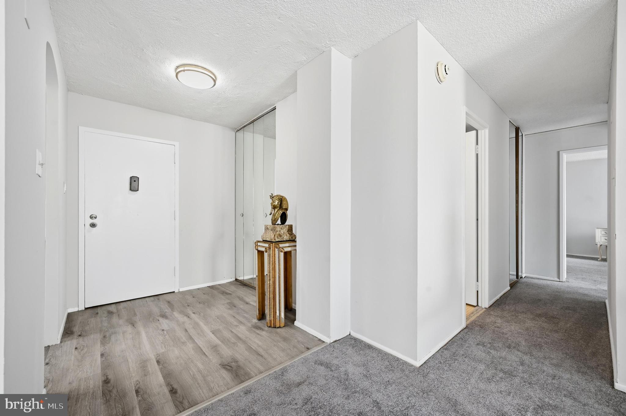 PLYMOUTH HILL - Residential