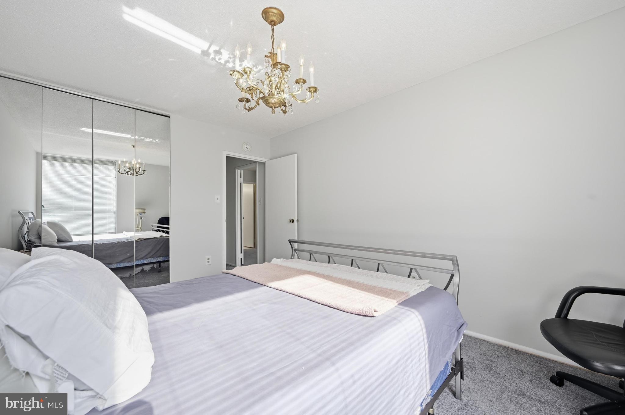 PLYMOUTH HILL - Residential