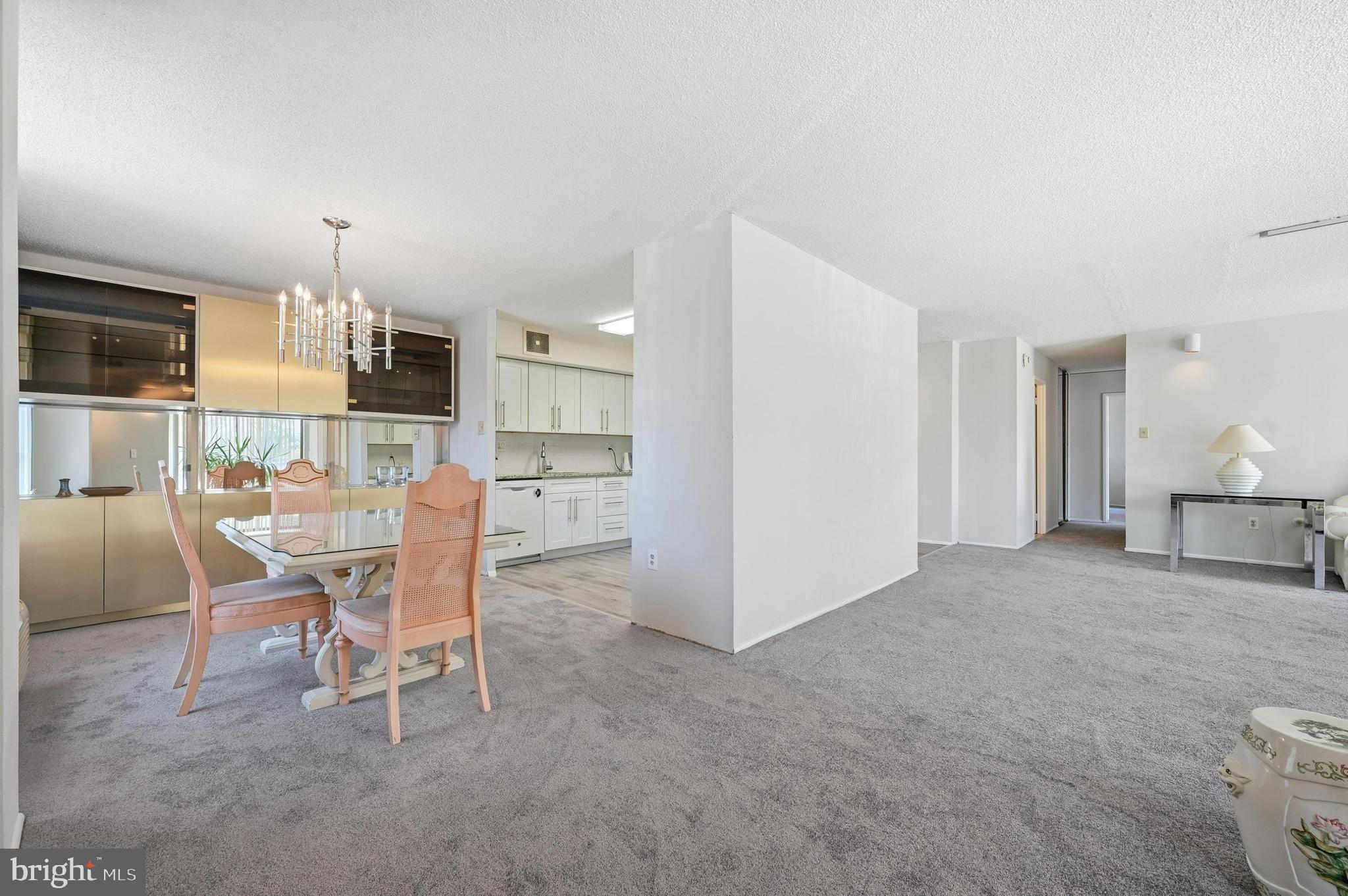 PLYMOUTH HILL - Residential