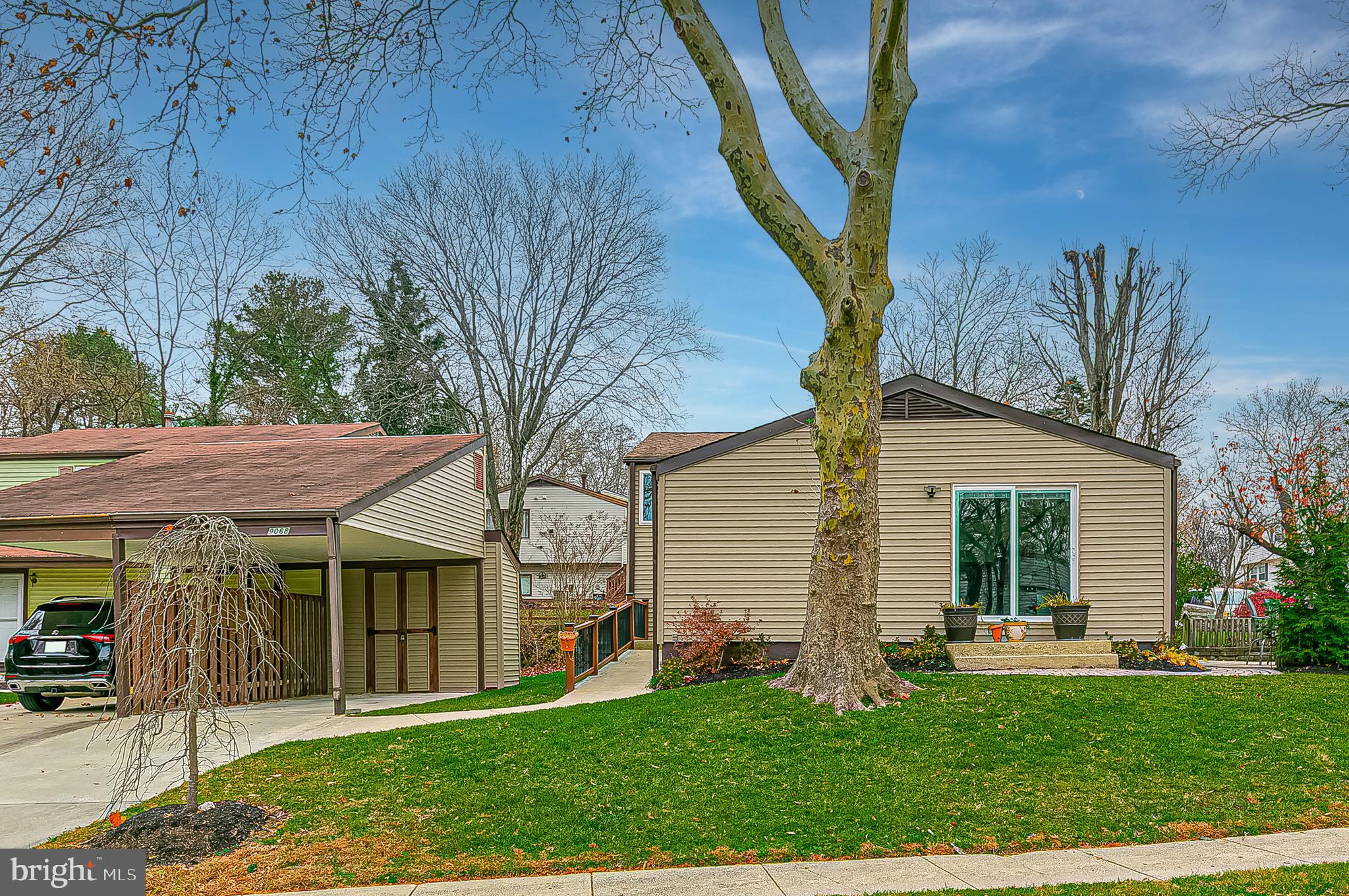 9068 GOLDAMBER GARTH