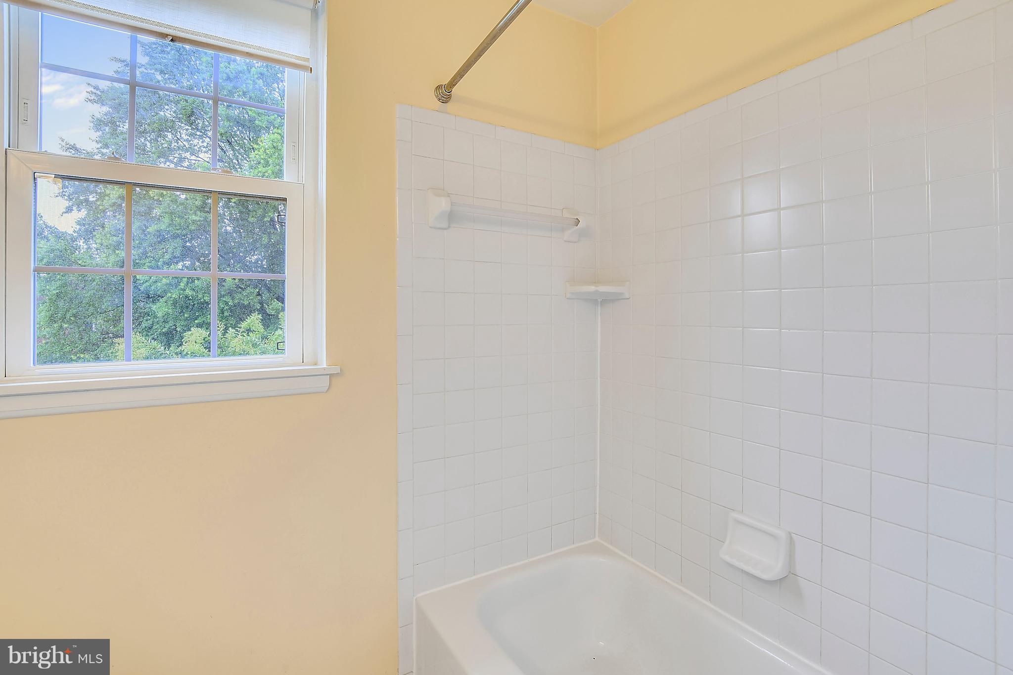 FAIRLINGTON MEADOWS - Residential