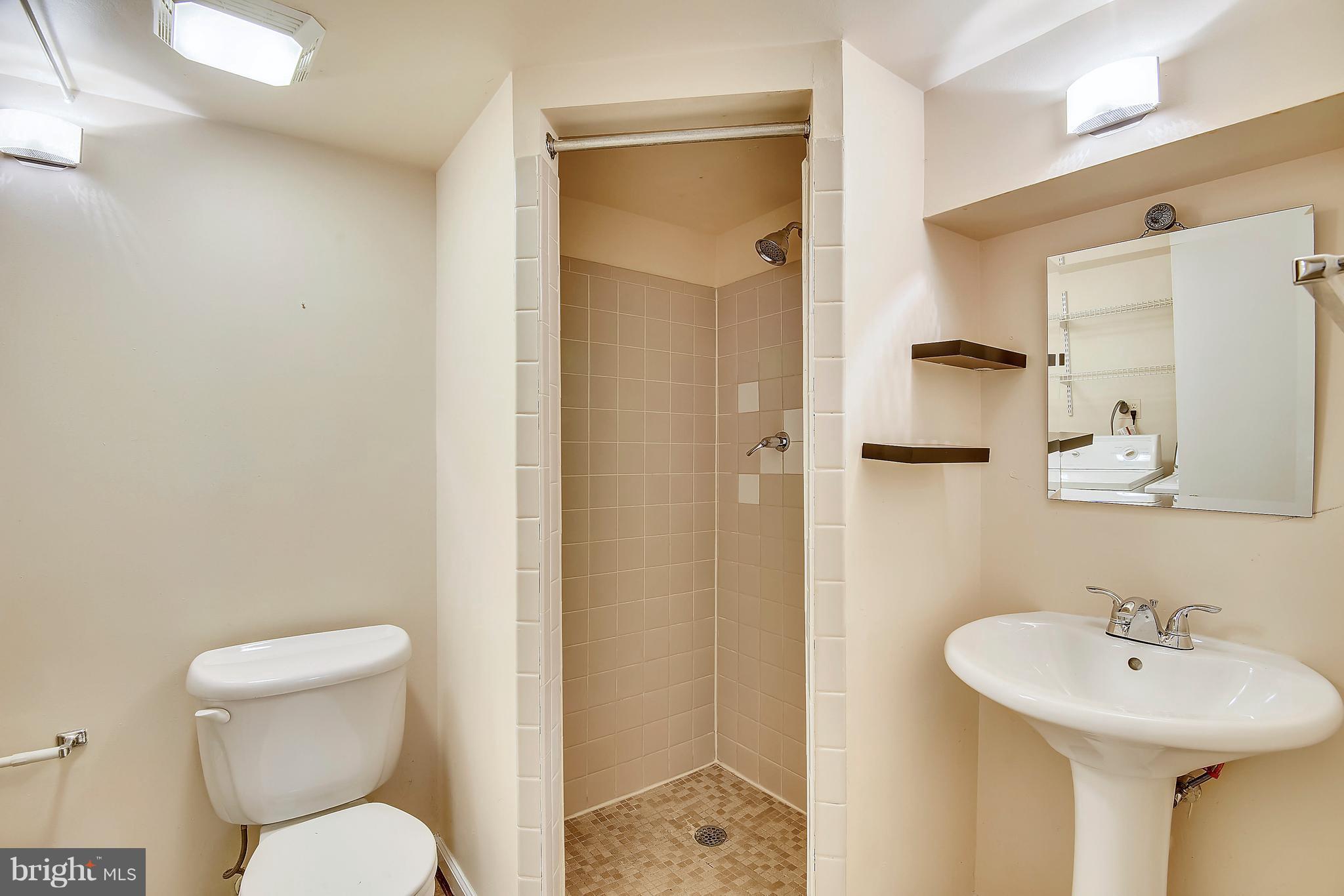 FAIRLINGTON MEADOWS - Residential