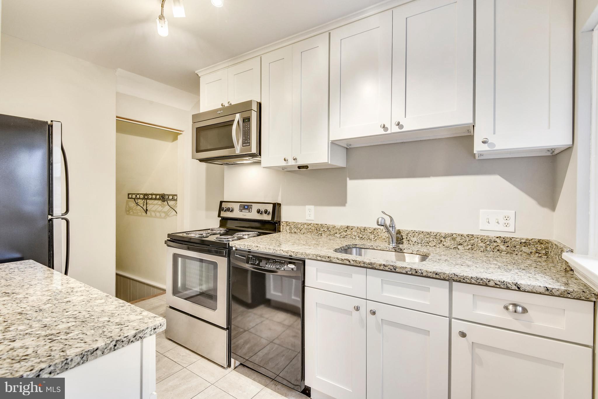 FAIRLINGTON MEADOWS - Residential