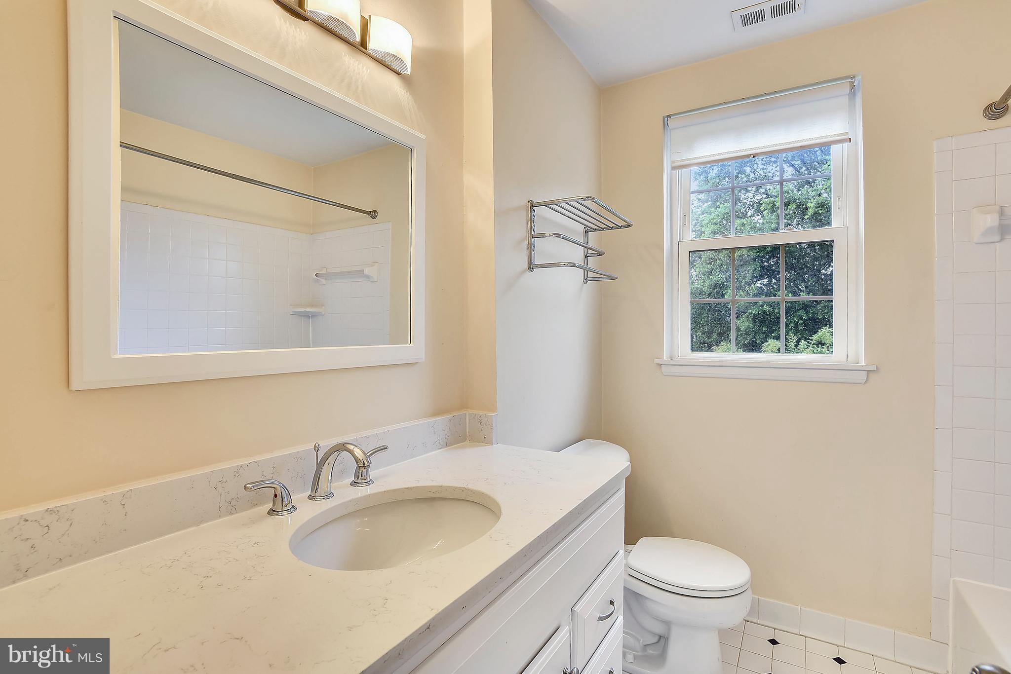 FAIRLINGTON MEADOWS - Residential