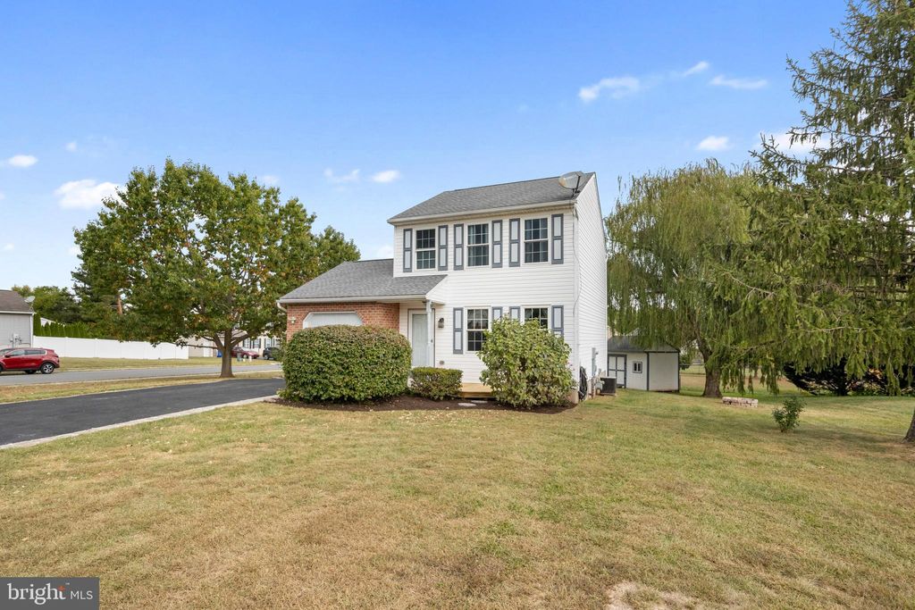 Photo of 4013 Somerset Road, DOVER, PA 17315 (MLS # PAYK2090540)