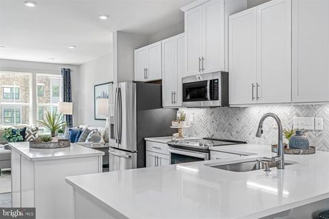 19805 HABITAT TERRACE 210H MONTGOMERY VILLAGE MD 20886
