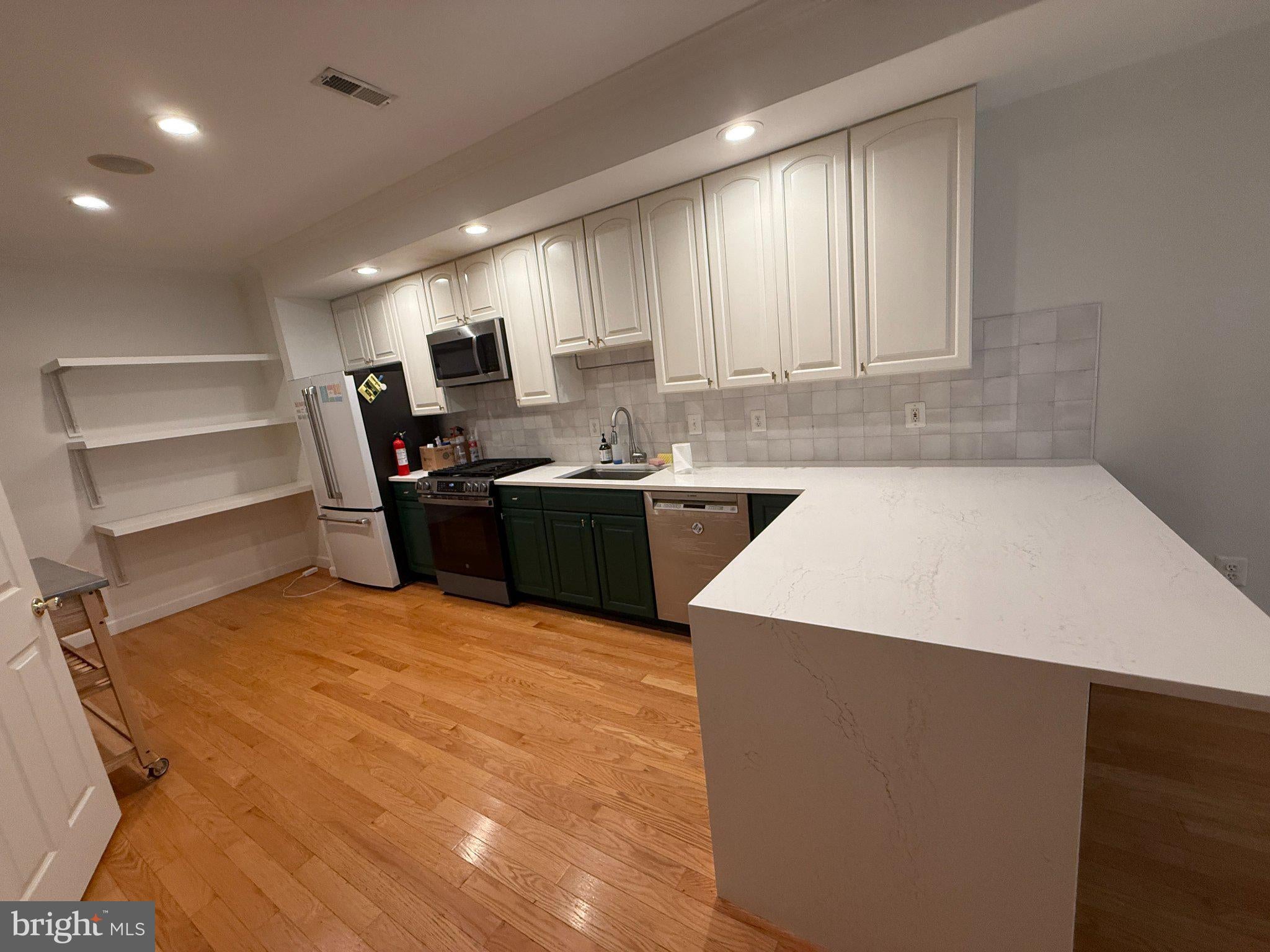 49 QUINCY PLACE NW